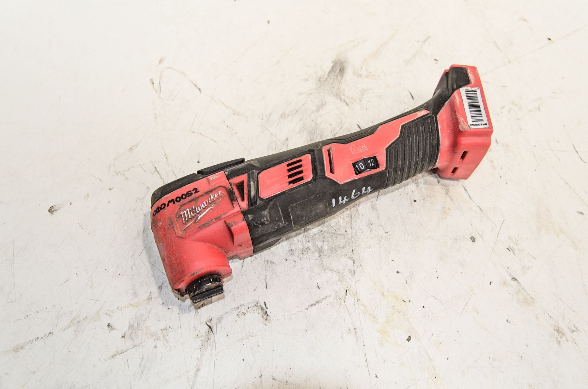 Milwaukee M18 BMT 18v cordless multi tool ** No battery or charger ** 020M0052