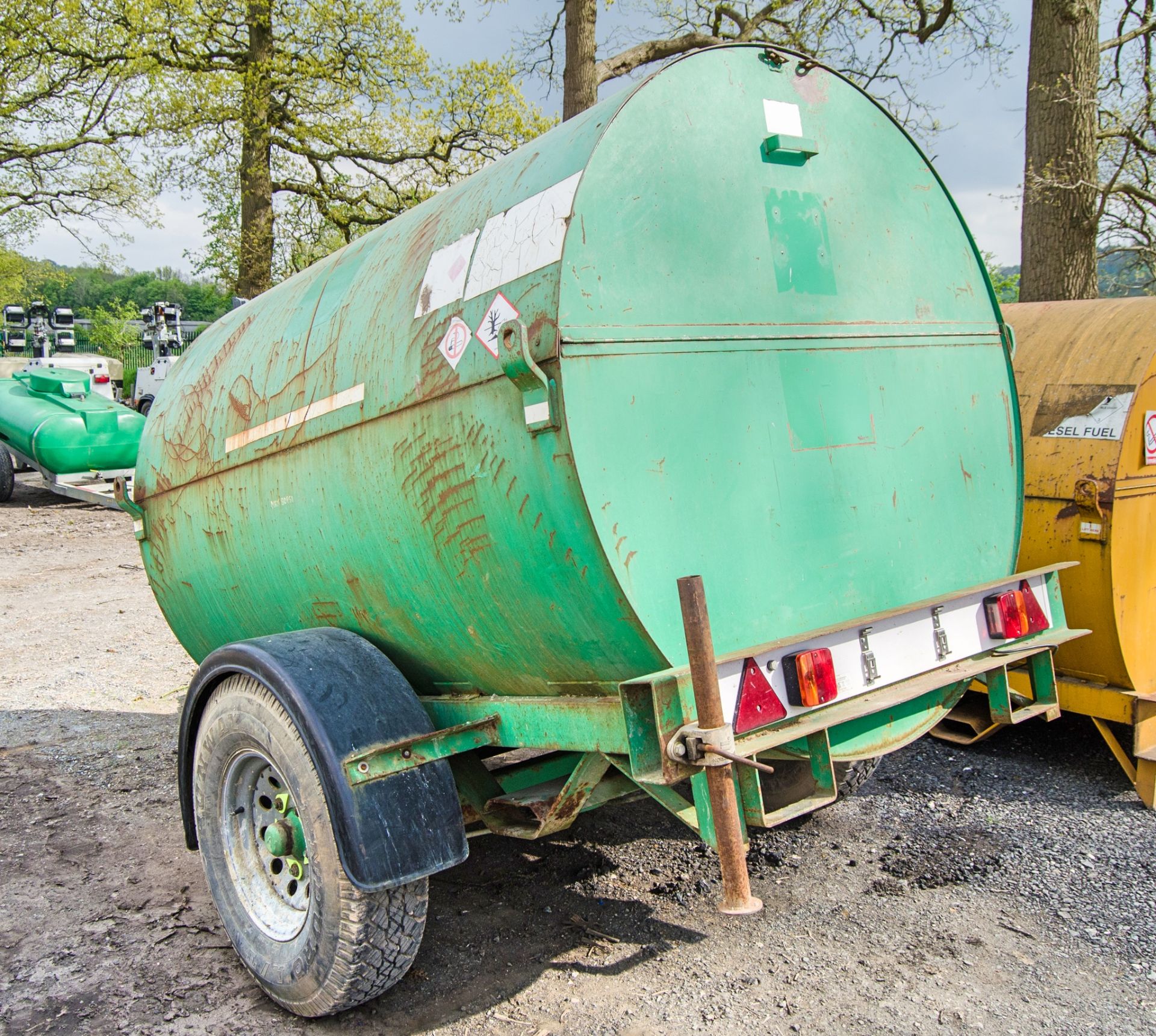 Trailer Engineering 2140 litre single axle fast tow mobile bunded fuel bowser c/w manual pump. - Image 4 of 7