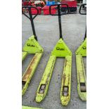 Pramac 2500kg hand hydraulic pallet truck 21080095