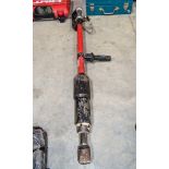 Pneumatic pole scabbler EXP4924