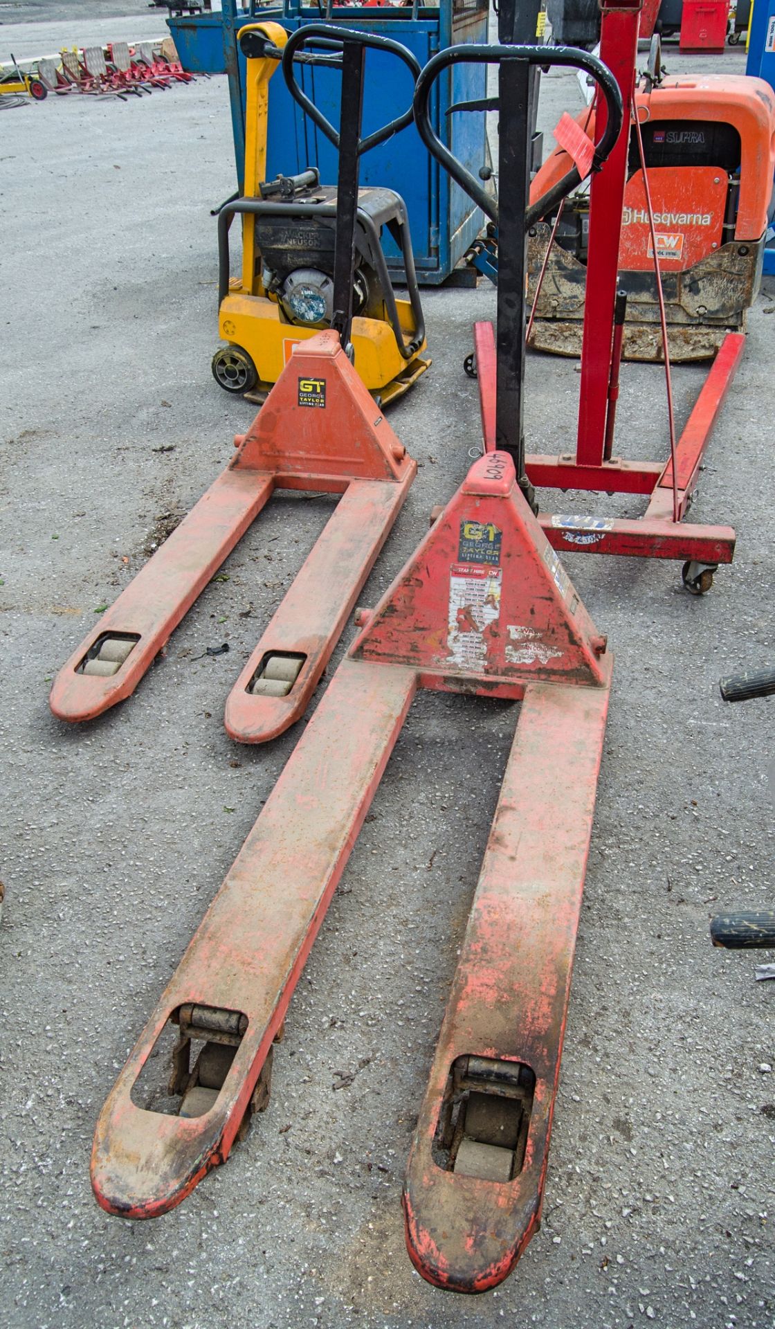 GT 2500kg hand hydraulic pallet truck 46909