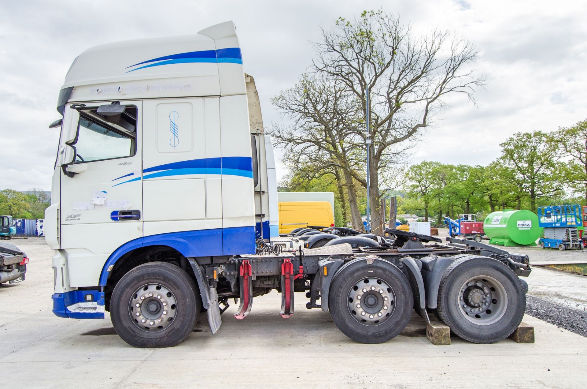 DAF XF 460 Euro 6 6x2 tractor unit Registration Number: EY64 TGF Date of Registration: 24/09/2014 - Image 7 of 31