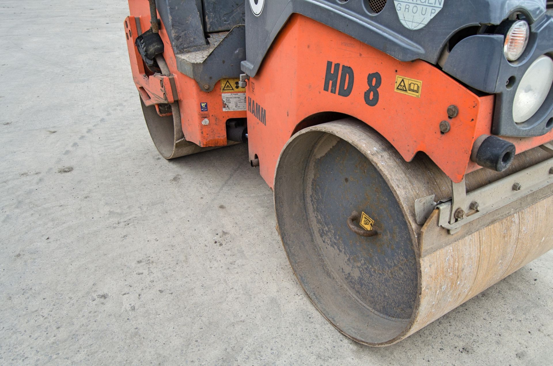 Hamm HD8 VV 80cm double drum ride on roller Year: 2016 S/N: H1993701 Recorded Hours: 958 A733644 - Image 10 of 19