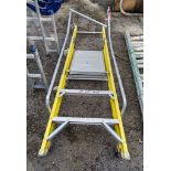 Clow 3 tread glass fibre framed step ladder A858977