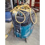 Makita 110v vacuum cleaner ** No hose ** 17020225