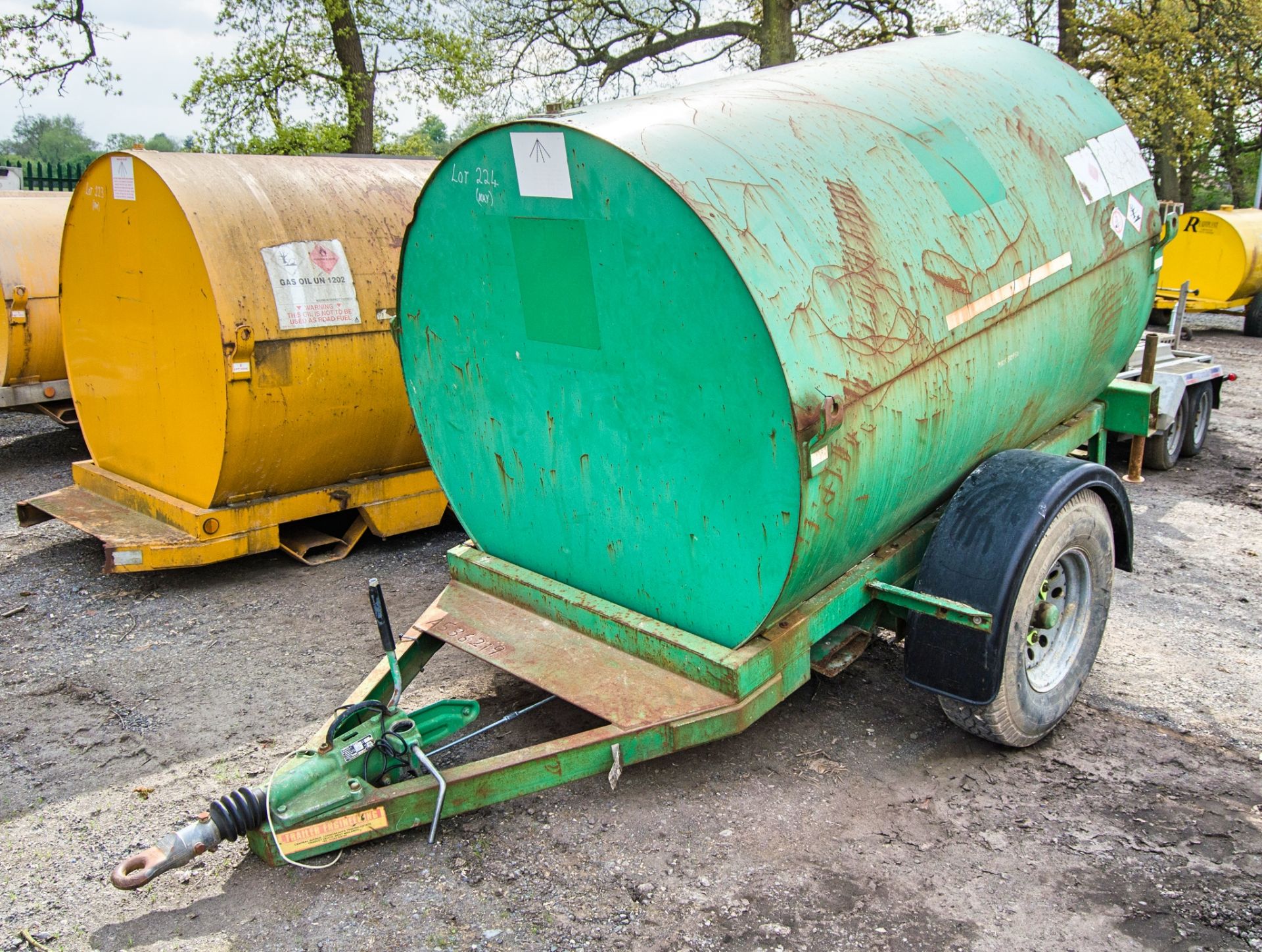 Trailer Engineering 2140 litre single axle fast tow mobile bunded fuel bowser c/w manual pump.