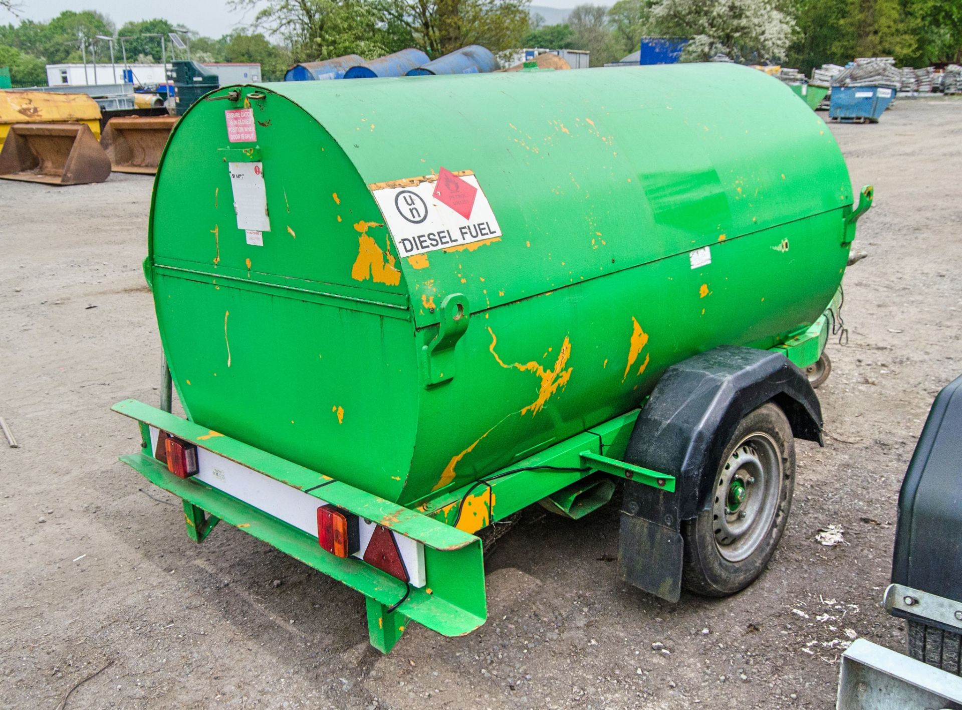 Trailer Engineering 950 litre fast tow mobile bunded fuel bowser c/w manual pump, delivery hose - Image 4 of 7
