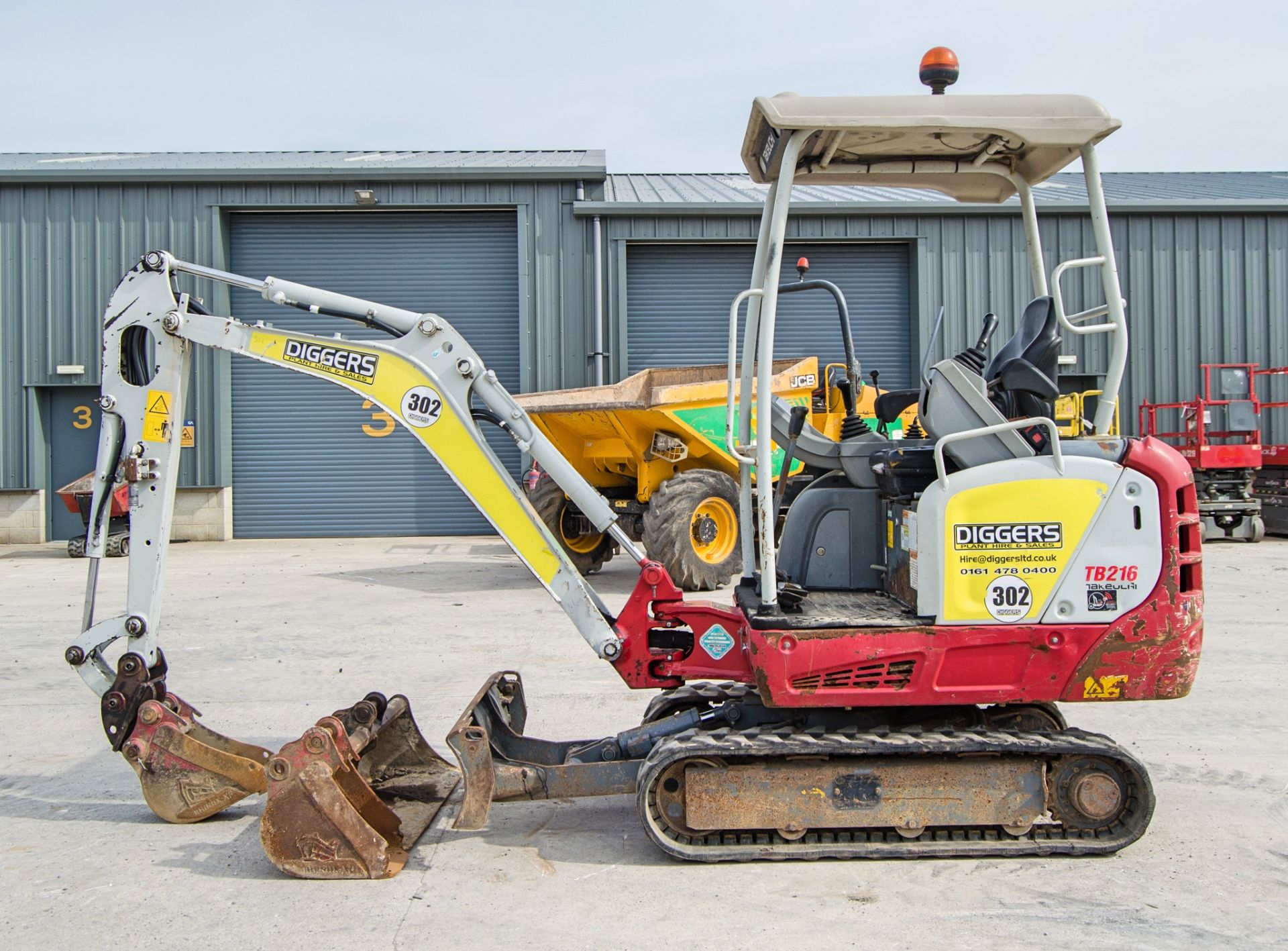 Takeuchi TB216 1.5 tonne rubber tracked mini excavator Year: 2020 S/N: 216014190 Recorded Hours: - Image 7 of 26