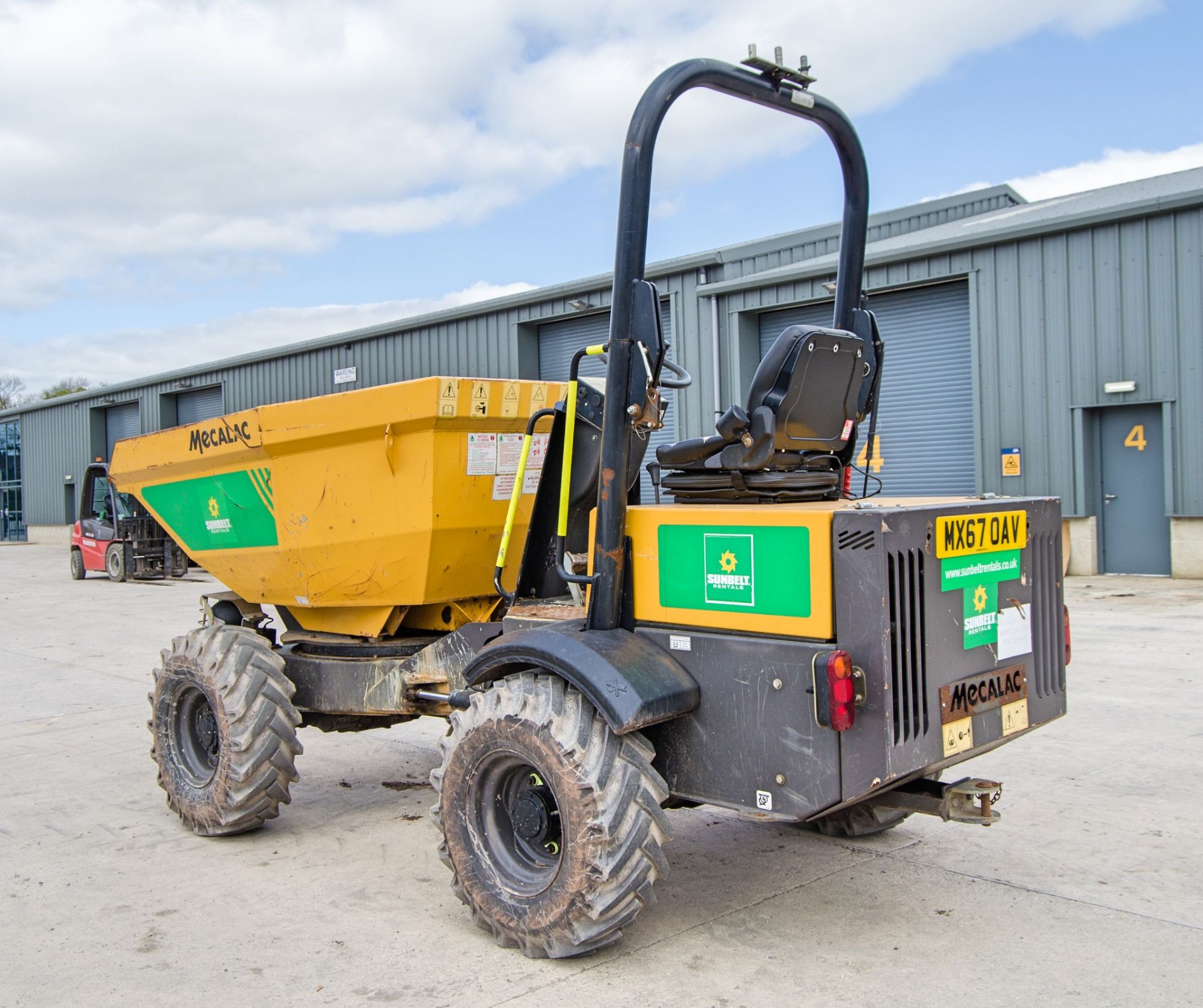 Mecalac 3 tonne swivel skip dumper Year: 2018 S/N: EJAPB6123 Recorded Hours: 909 A943085 - Image 4 of 21