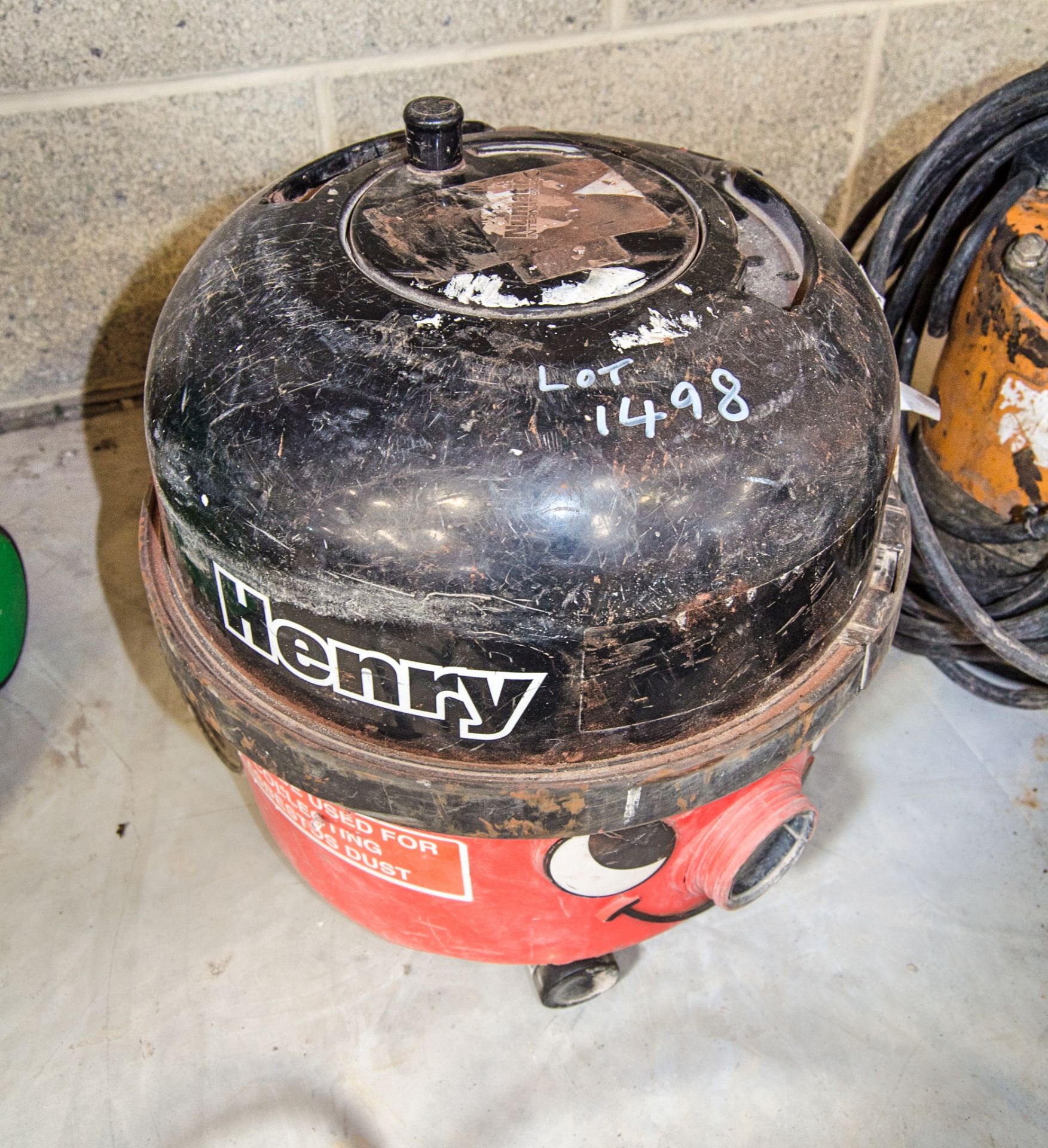 Numatic Henry 110v vacuum cleaner ** No hose **