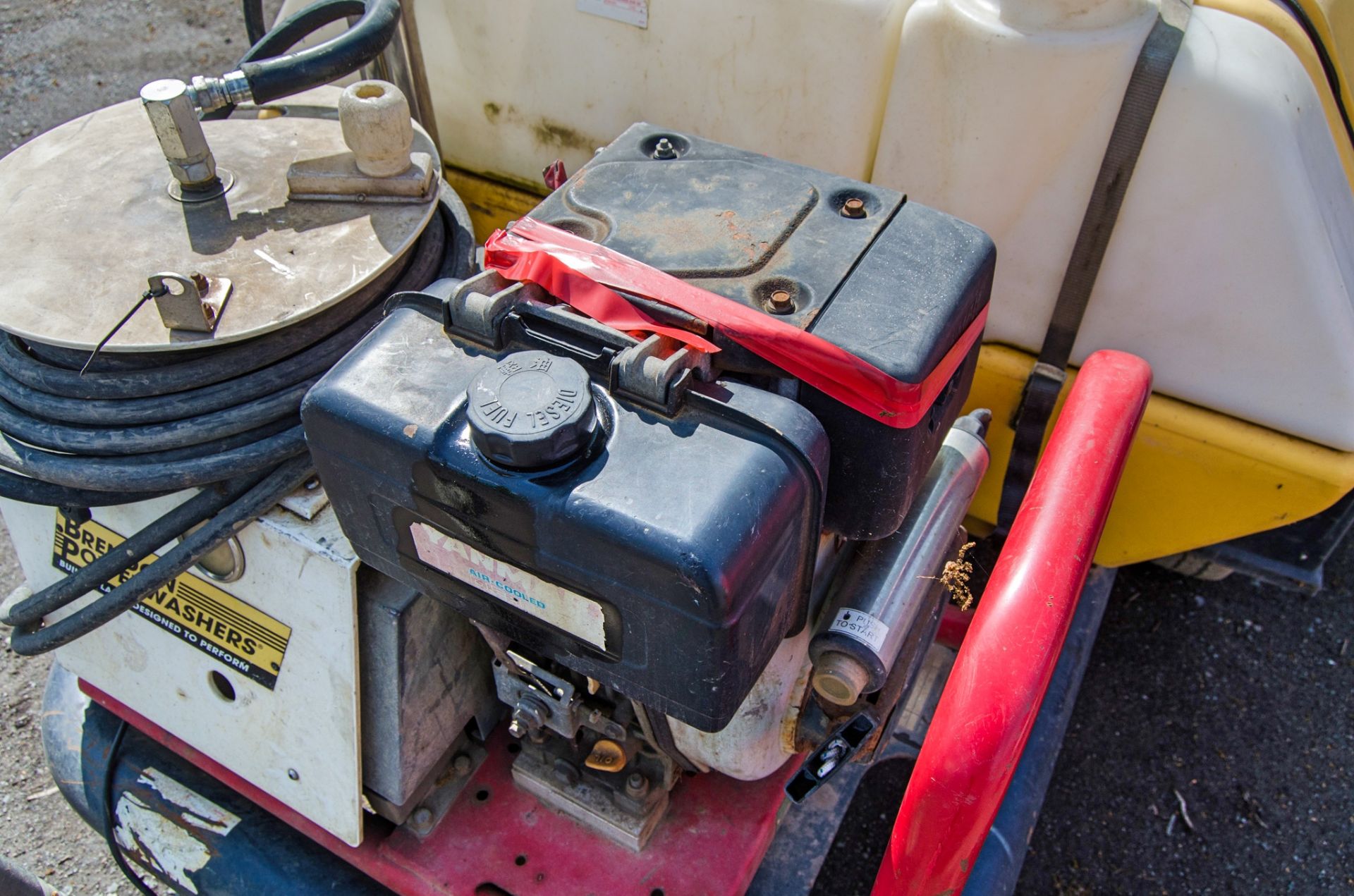 Brendon Bowsers diesel driven fast tow mobile pressure washer bowser A835137 ** Engine parts - Image 7 of 8