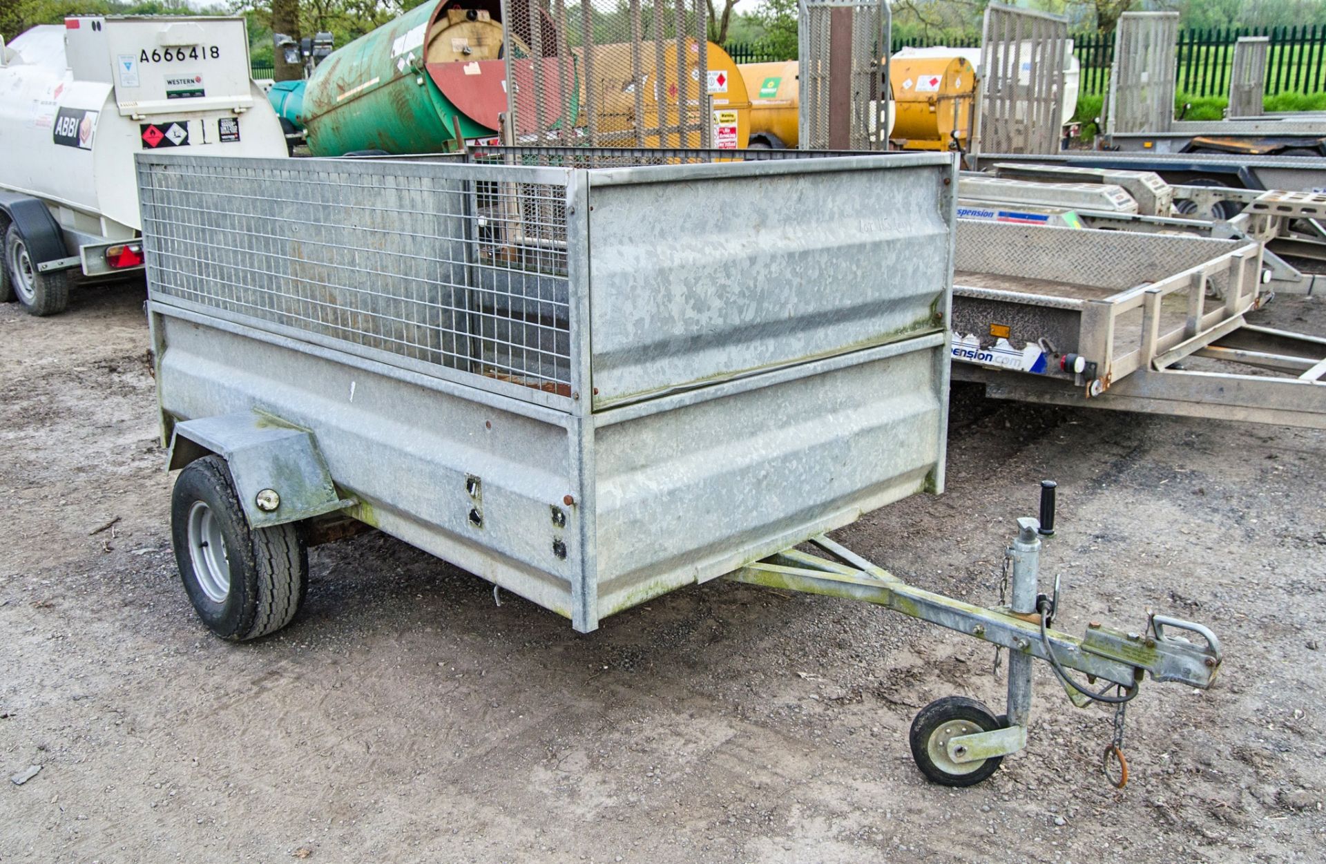 7ft x 4ft single axle trailer ** No VAT on hammer price but VAT will be charged on the buyers - Image 2 of 7