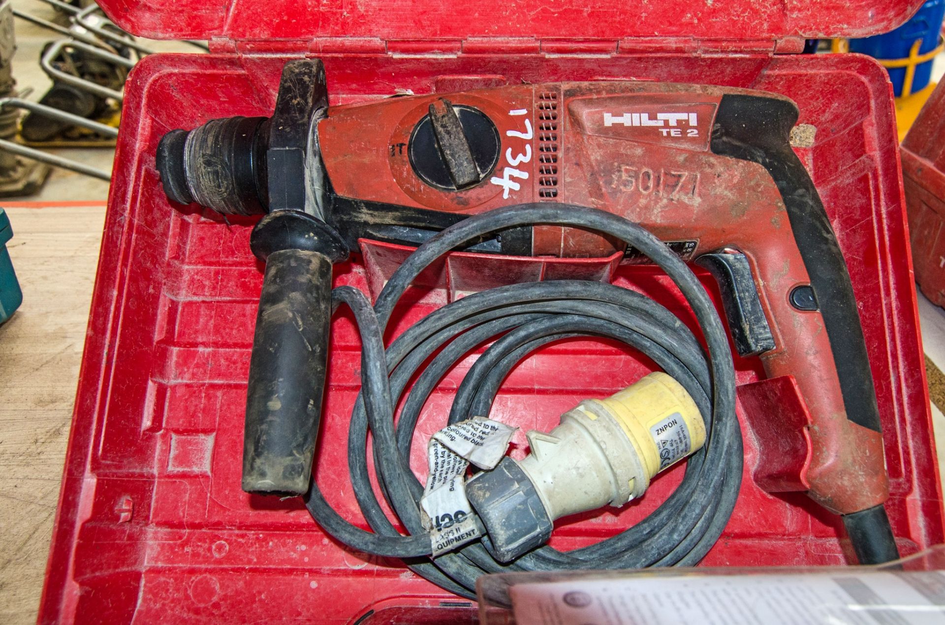 Hilti TE2 110v SDS hammer drill c/w carry case 50171