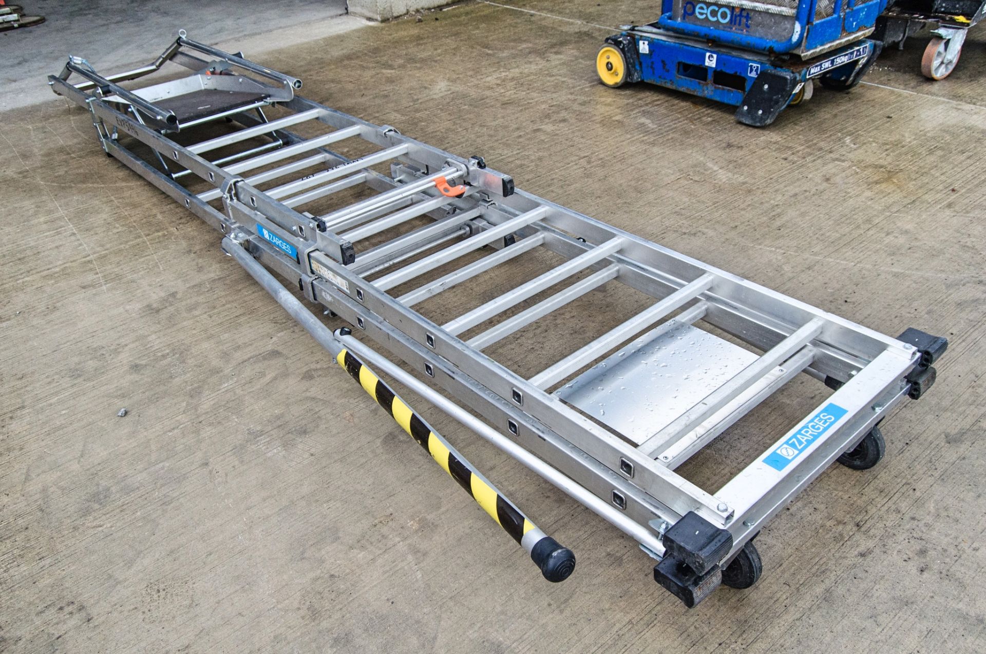 Zarges extending aluminium step ladder EXP5996