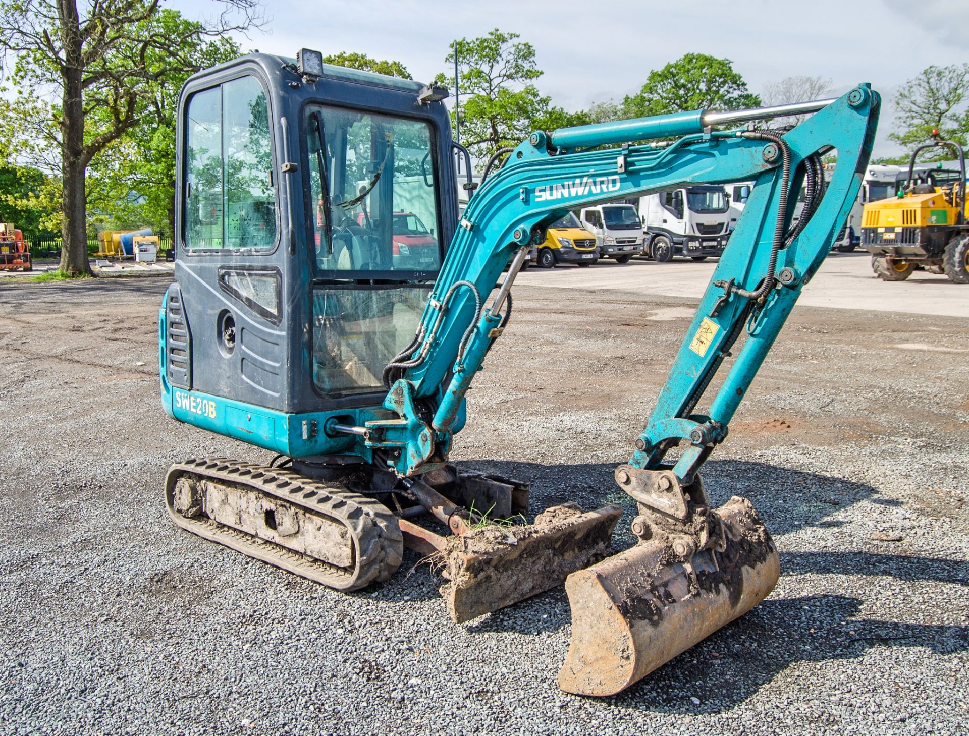 Sunward SWE20B 2 tonne rubber tracked mini excavator Year: 2020 S/N: SWE20B0207 Recorded Hours: 1536 - Image 2 of 23