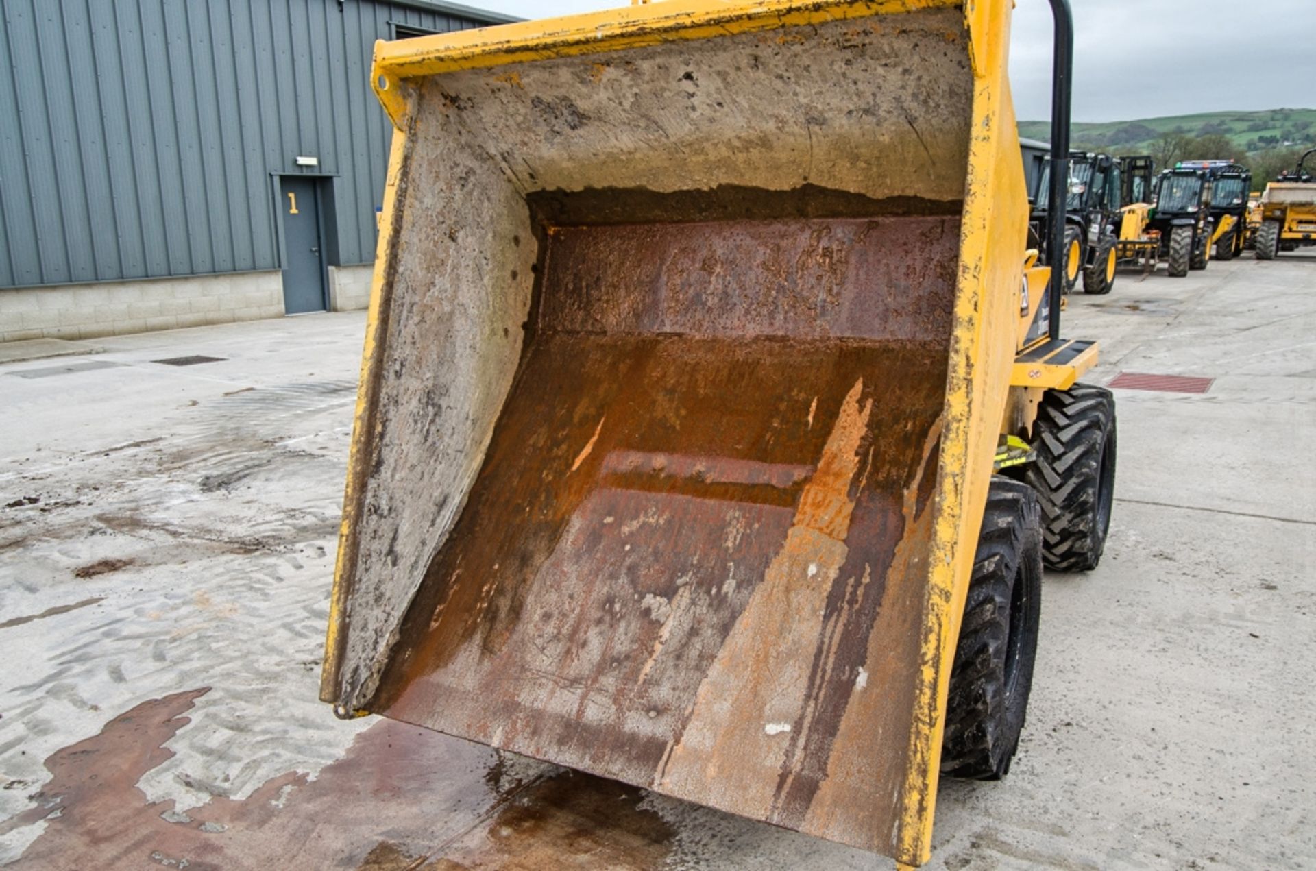 Thwaites 3 tonne straight skip dumper Year: 2019 S/N: 915E5258 Recorded Hours: 1041 03DU0113 - Image 10 of 22