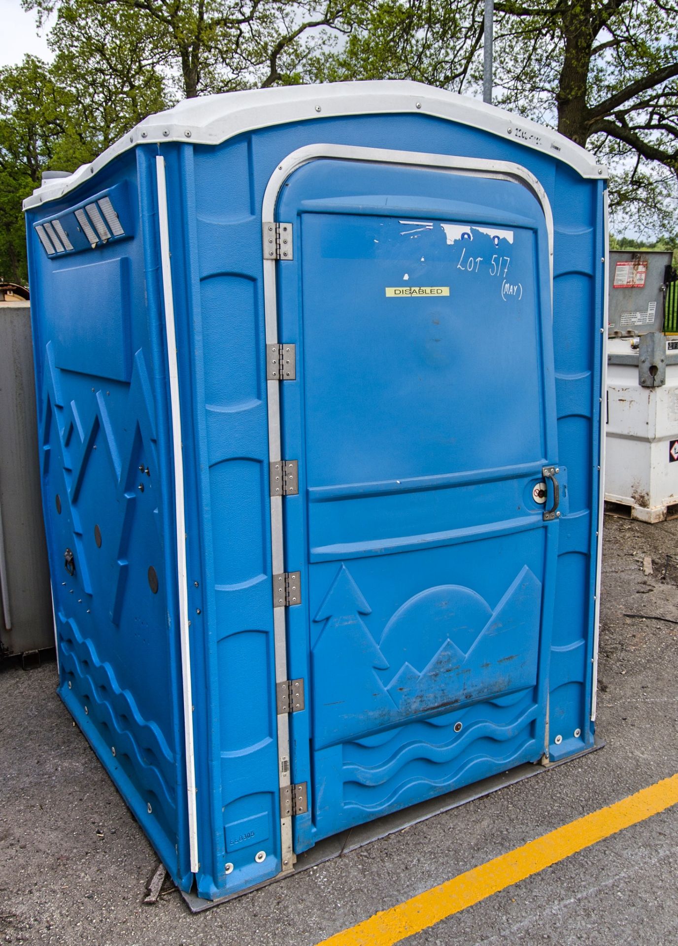 Disabled portable toilet 22087022