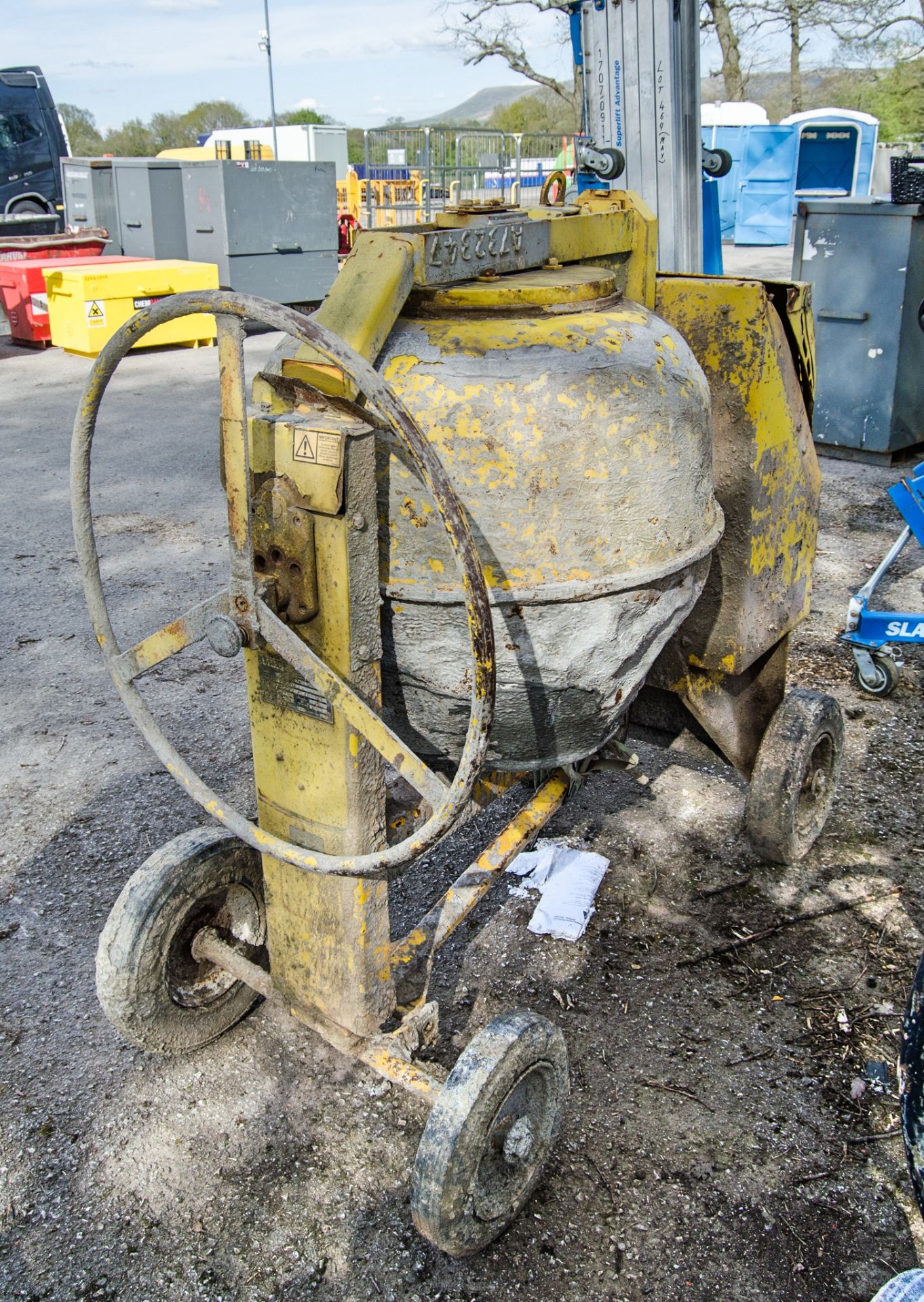 Winget 100T diesel driven electric start site mixer A732347 ** Bonnet damaged ** - Image 2 of 3