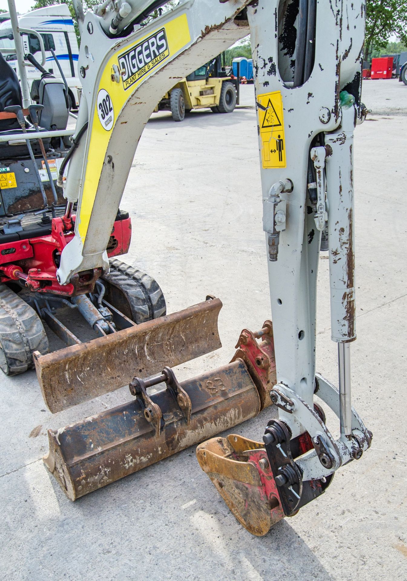 Takeuchi TB216 1.5 tonne rubber tracked mini excavator Year: 2020 S/N: 216014190 Recorded Hours: - Image 15 of 26