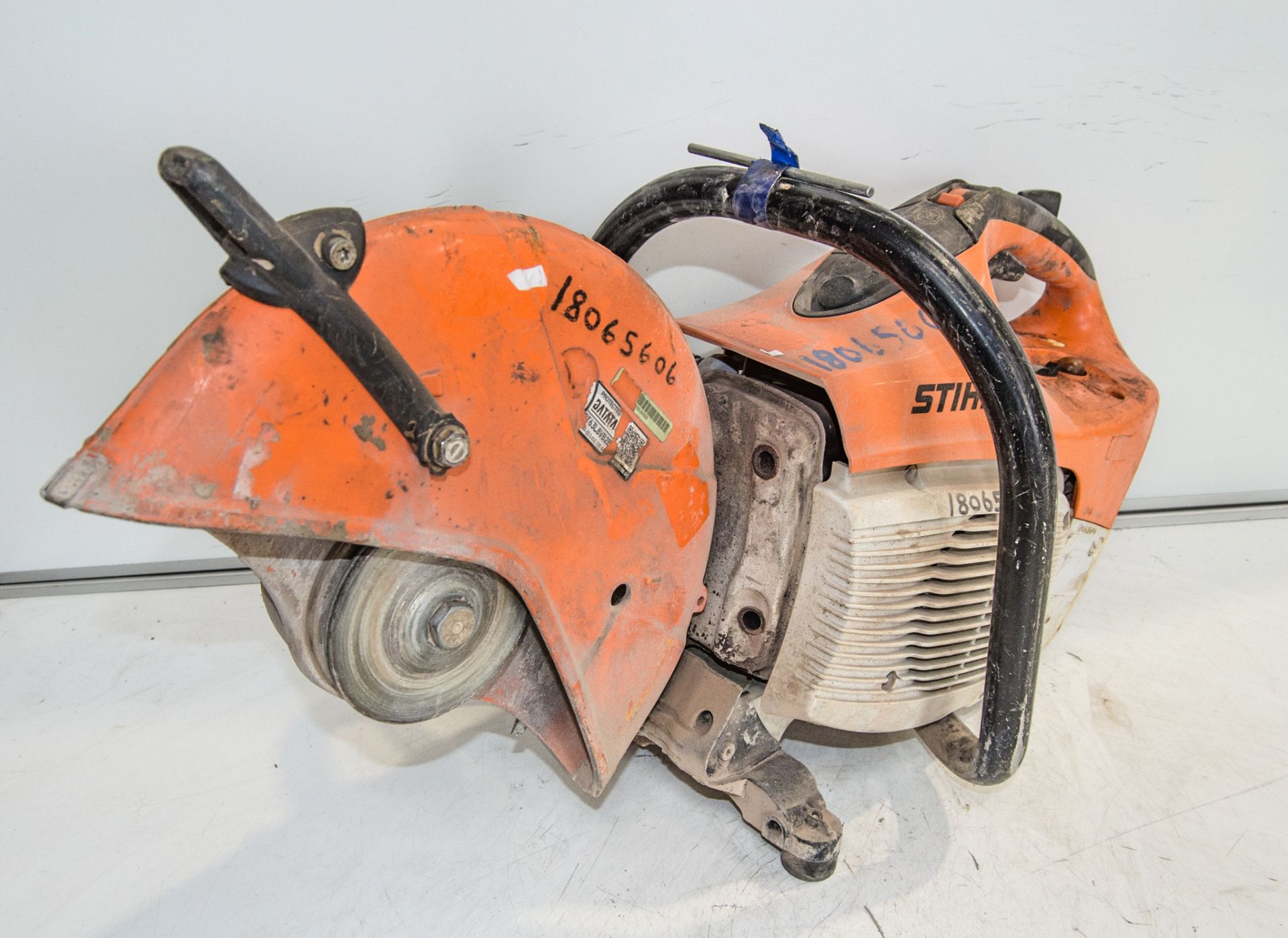 Stihl TS410 petrol driven cut off saw ** Rear cover missing ** 18065606