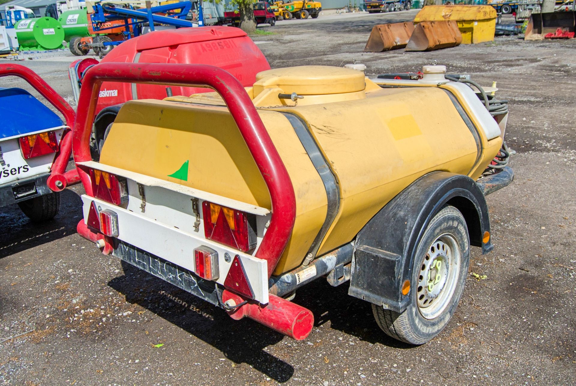 Brendon Bowsers diesel driven fast tow mobile pressure washer bowser A835137 ** Engine parts - Image 3 of 8