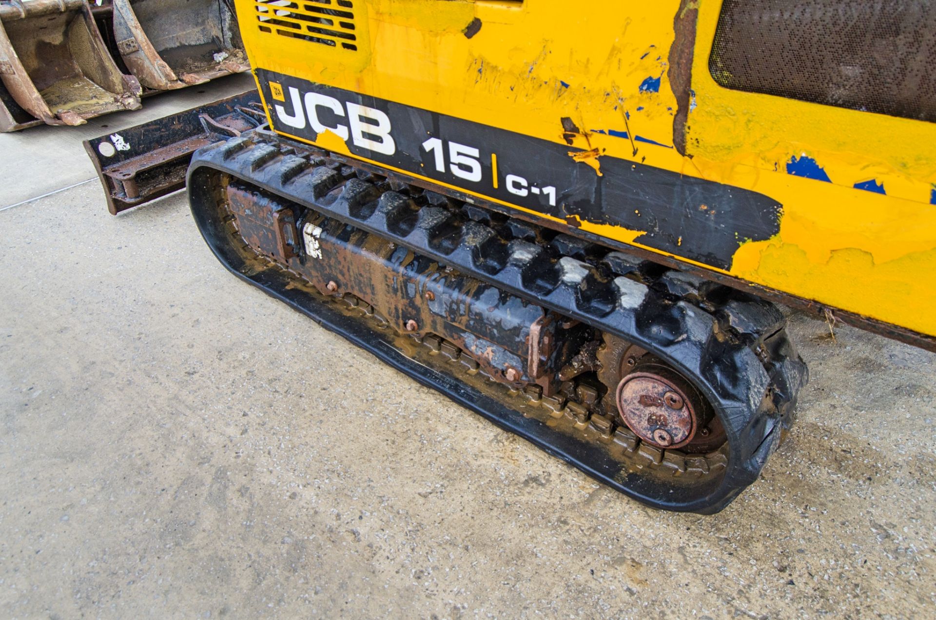 JCB 15C-1 1.5 tonne rubber tracked mini excavator Year: 2019 S/N: 2710395 Recorded Hours: 1300 - Image 9 of 24