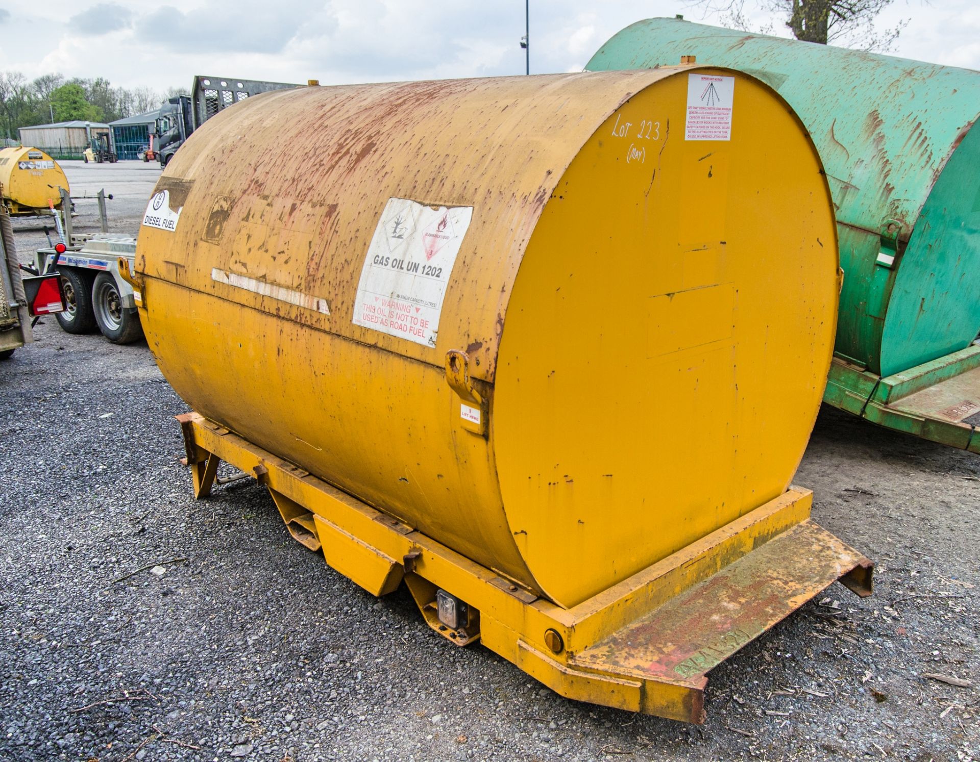 Trailer Engineering 2140 litre static bunded fuel bowser A641329 ** No delivery pump or nozzle ** - Image 2 of 5