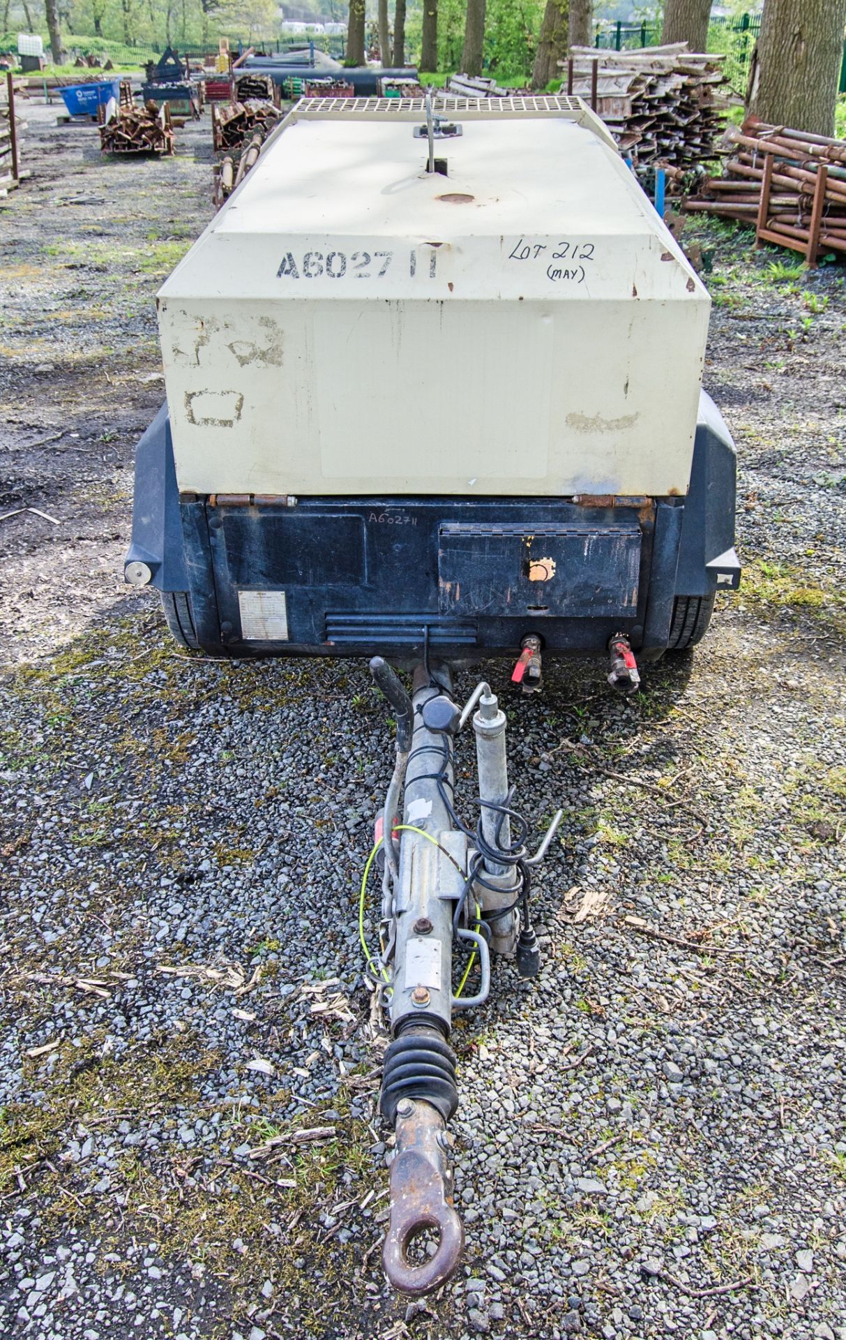Doosan 741 diesel driven fast tow mobile air compressor Year: 2013 S/N: 432032 Recorded Hours: - Image 5 of 11