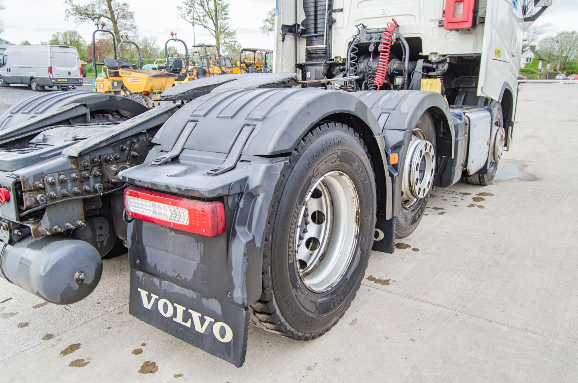 Volvo FH 6x2 tractor unit Registration Number: KX15 NXE Date of Registration: 10/04/2015 MOT - Bild 13 aus 38