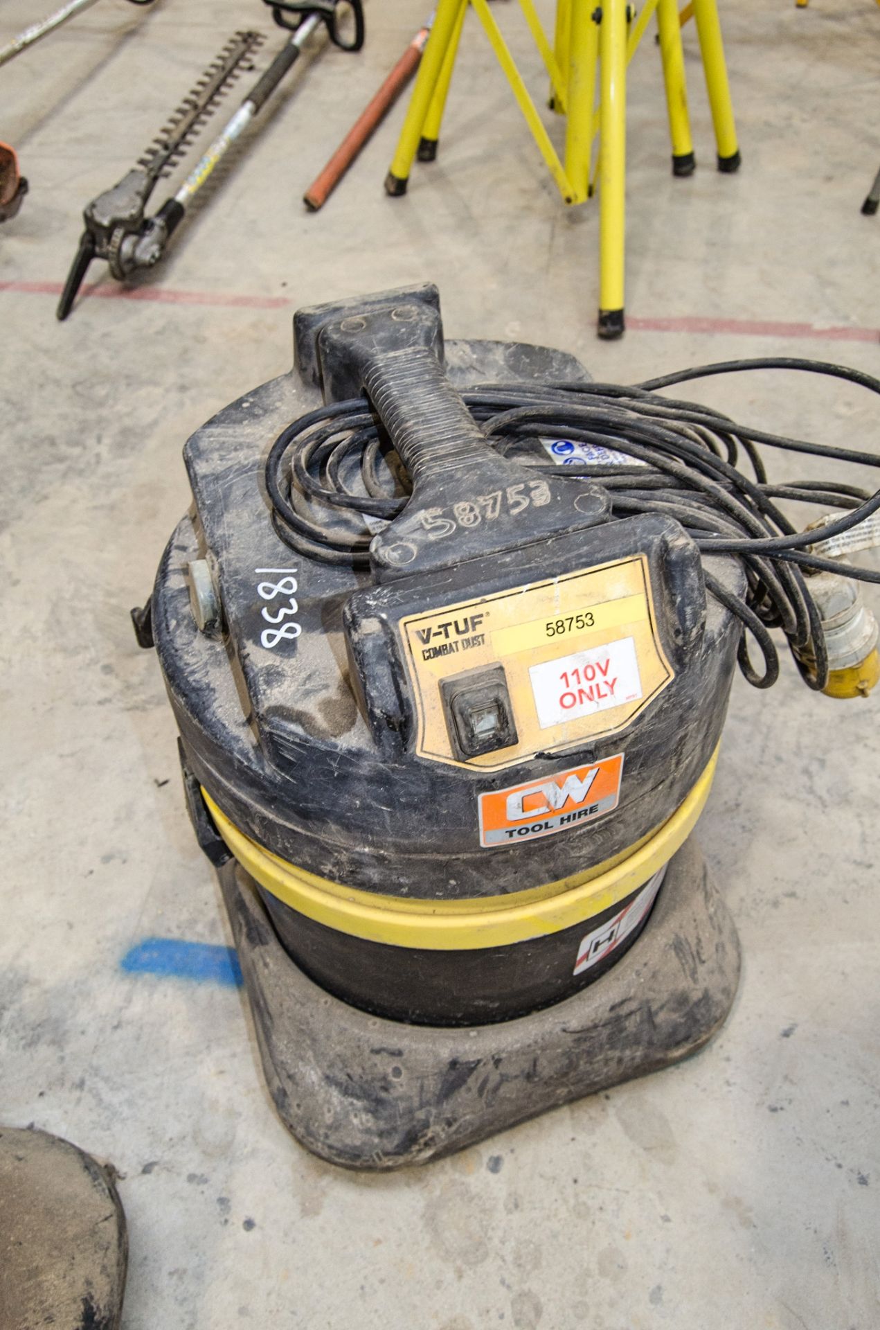 V-Tuf 110v vacuum cleaner/dust extractor 58753