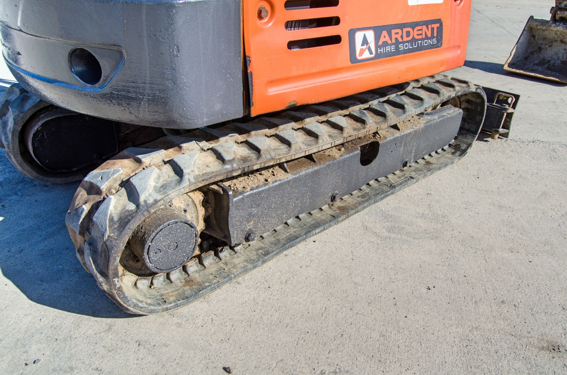 Hitachi Zaxis 19U 1.9 tonne rubber tracked mini excavator Year: 2018 S/N: 22833 Recorded Hours: - Image 11 of 26