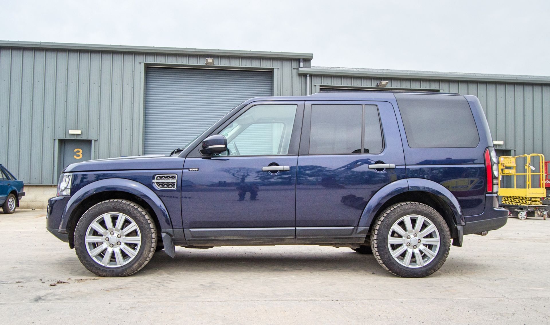 Land Rover Discovery 4 3.0 SDV6 SE Commercial auto 4 wheel drive utility vehicle  Registration - Image 7 of 39