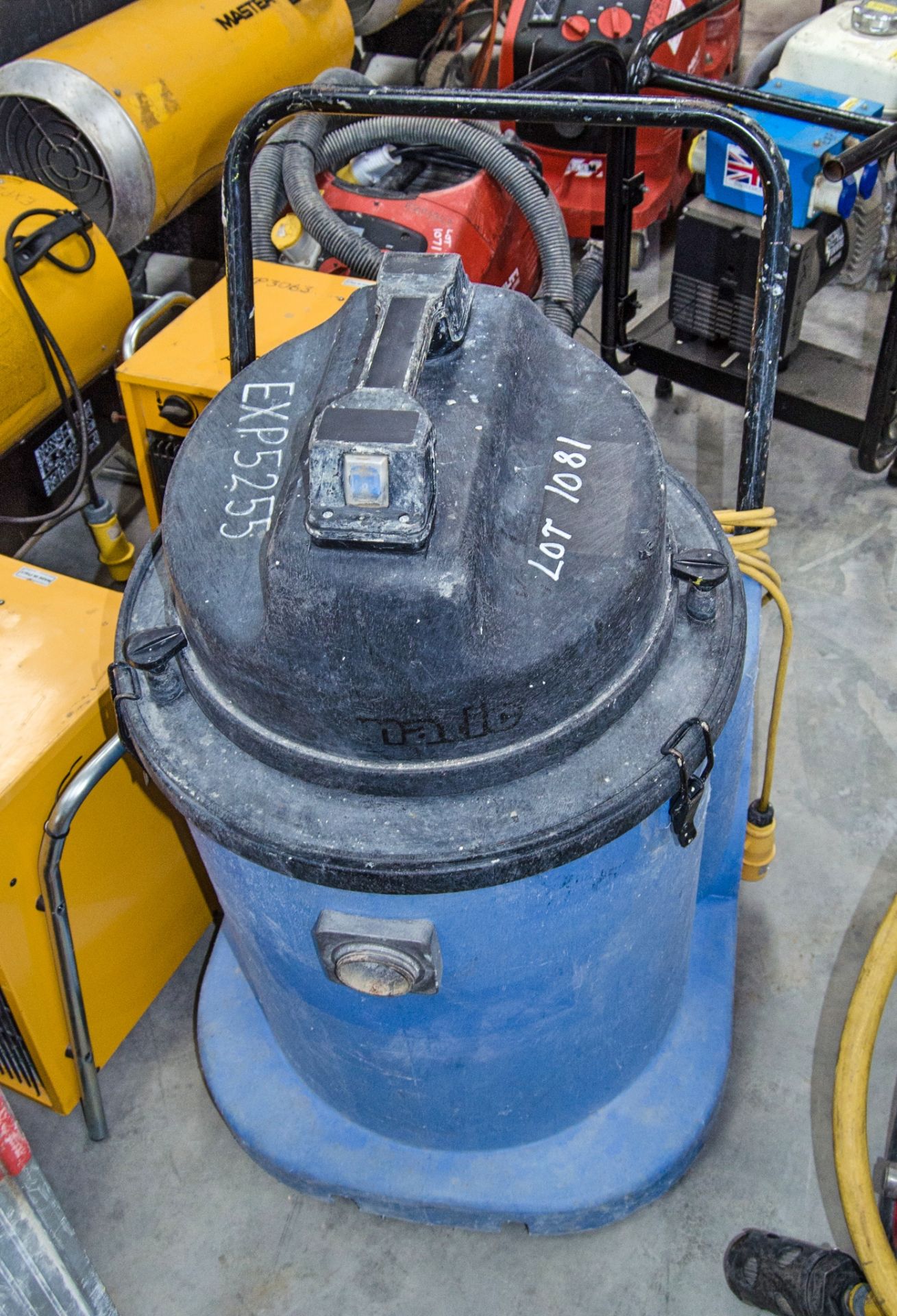 Numatic 110v industrial vacuum cleaner ** No hose ** EXP5255