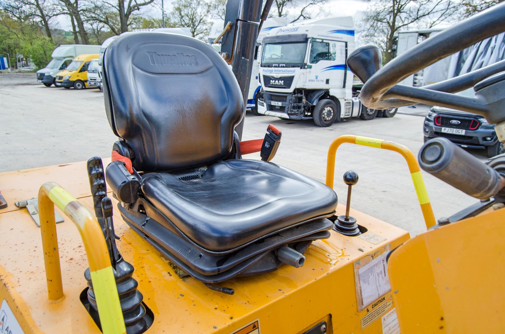 Thwaites 6 tonne swivel skip dumper Year: 2018 S/N: 1803E1456 Recorded hours: 1817 06DS0074 - Image 16 of 21