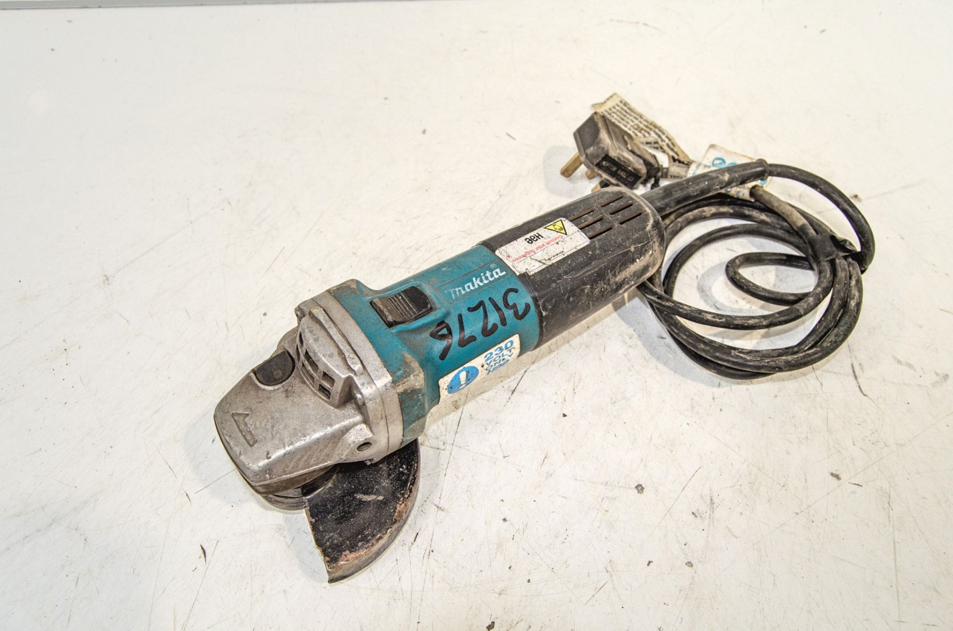 Makita 110v angle grinder 31276