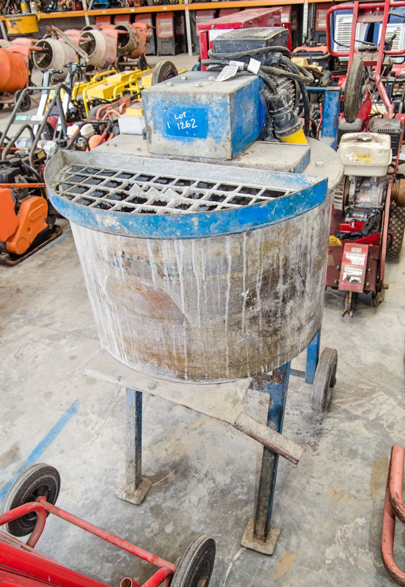 Refina 110v pan mixer