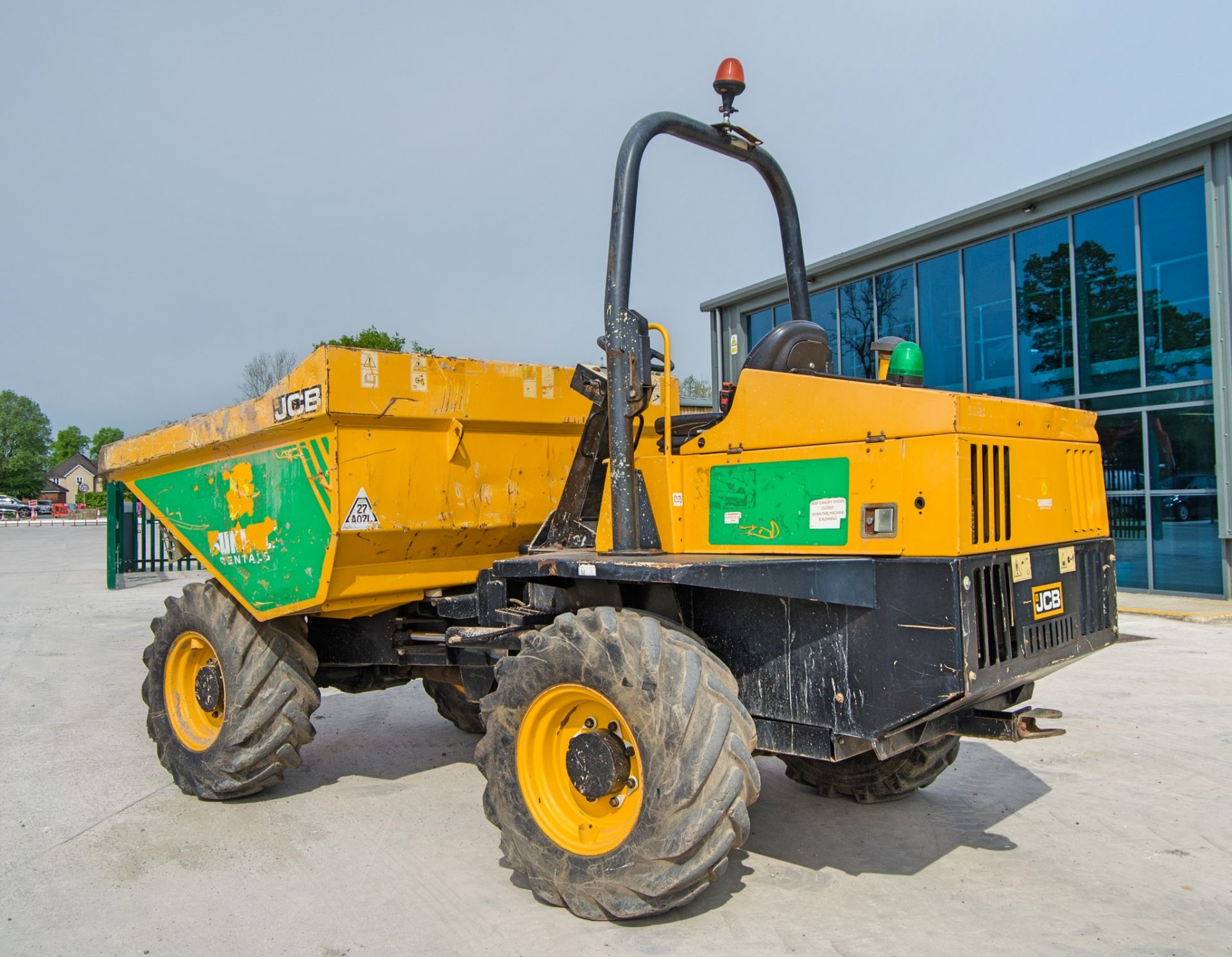 JCB 6 tonne straight skip dumper Year:2016 S/N:GRK0161 Recorded Hours: 2276 A727193 ** Dumper does - Image 3 of 22