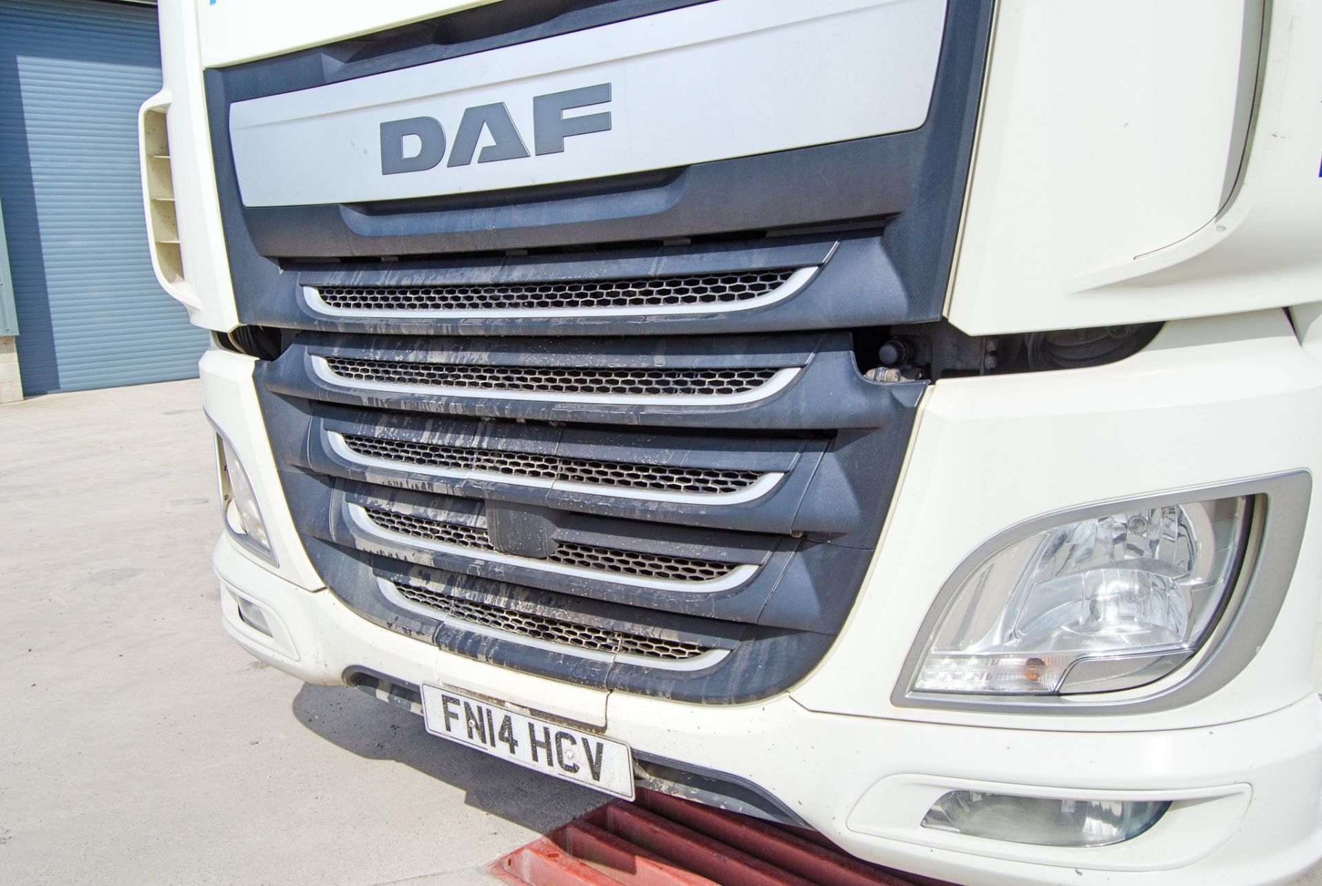 DAF XF 460 Euro 6 6x2 tractor unit Registration Number: FN14 HCV Date of Registration: 02/03/2014 - Bild 10 aus 33