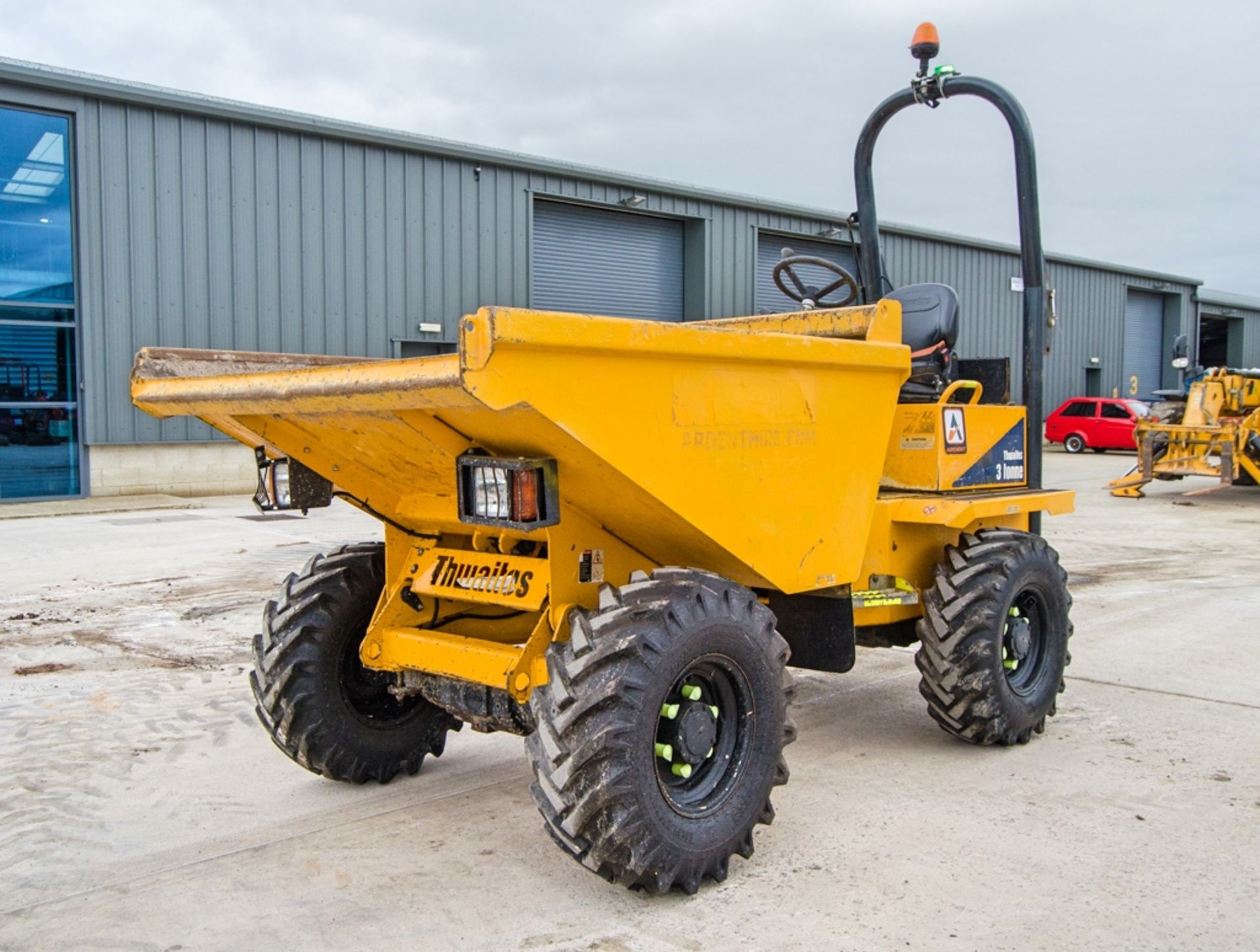 Thwaites 3 tonne straight skip dumper Year: 2019 S/N: 915E5258 Recorded Hours: 1041 03DU0113