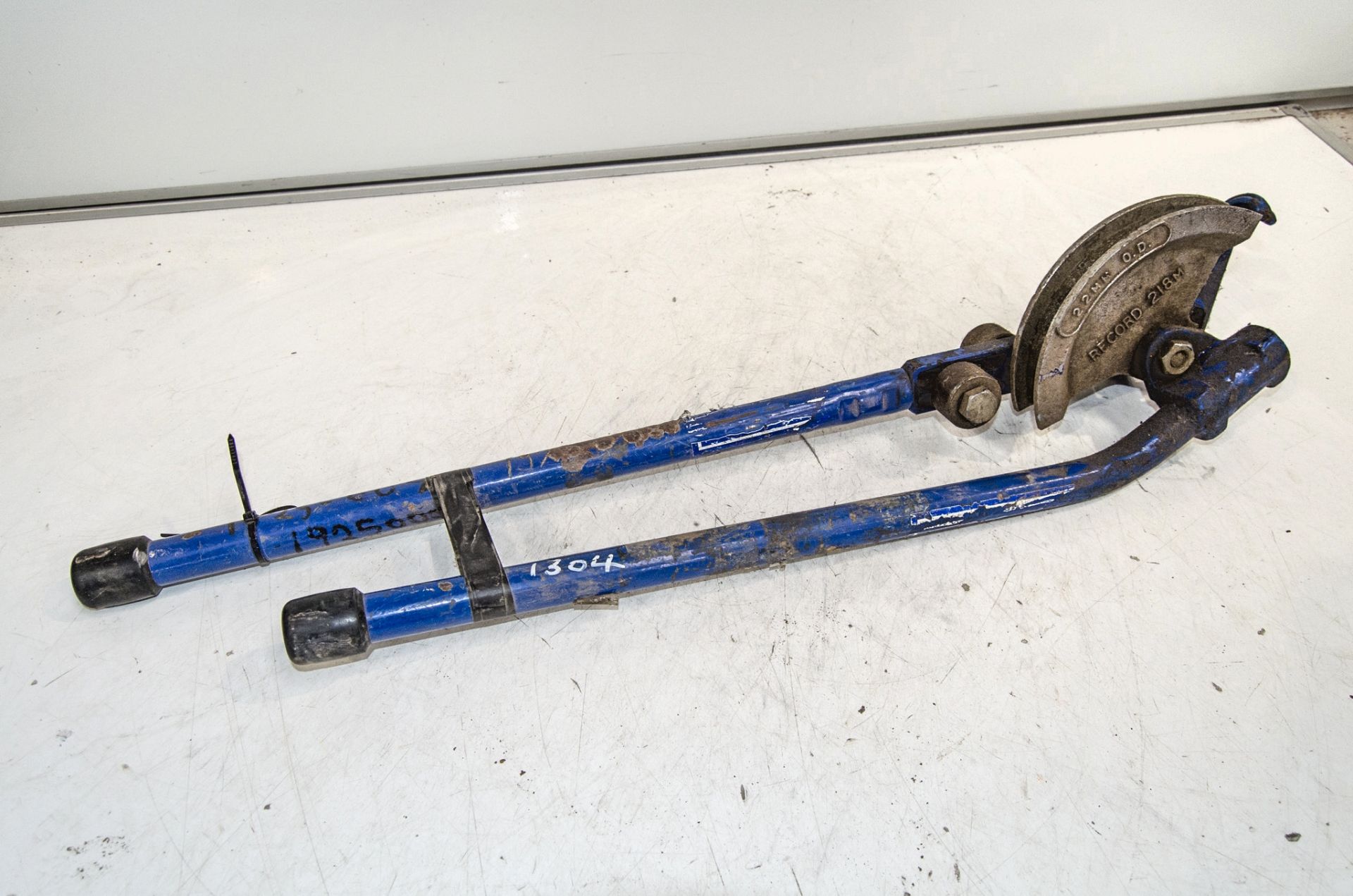 Record pipe bending tool 1925008