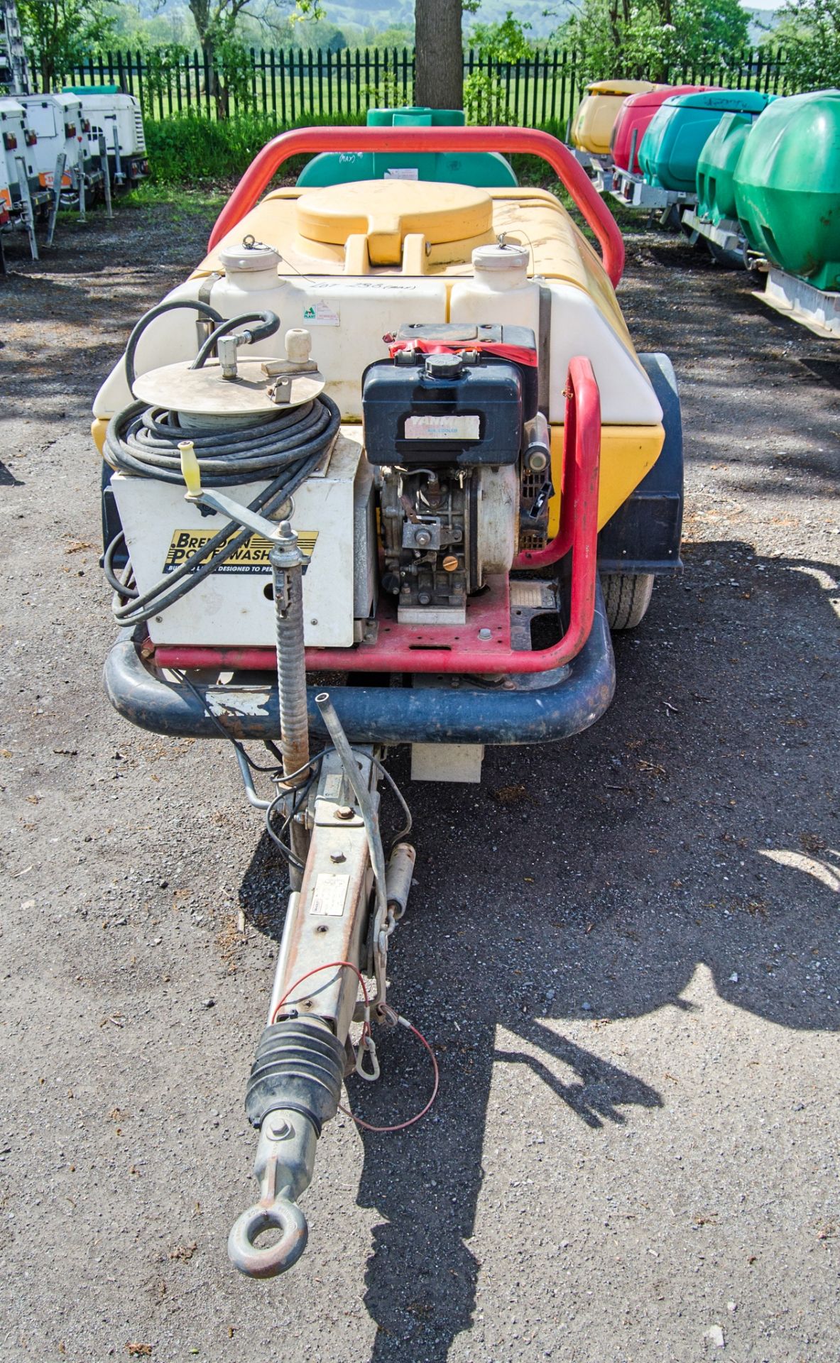 Brendon Bowsers diesel driven fast tow mobile pressure washer bowser A835137 ** Engine parts - Image 5 of 8