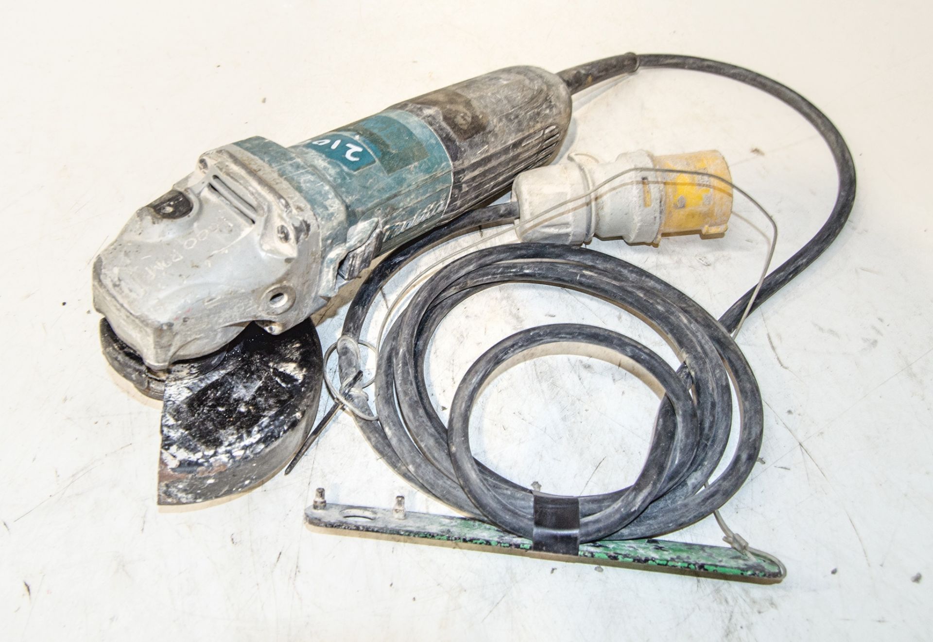 Makita GA5040R 110v angle grinder A1280566