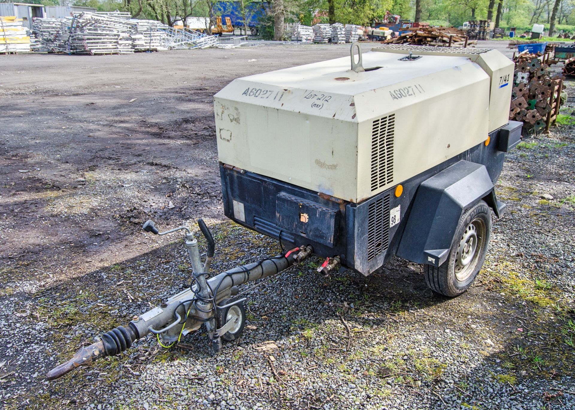 Doosan 741 diesel driven fast tow mobile air compressor Year: 2013 S/N: 432032 Recorded Hours: