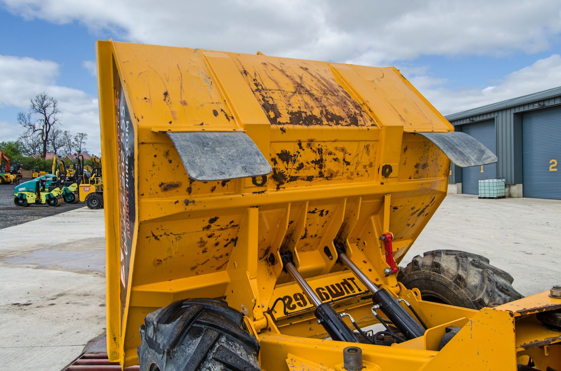 Thwaites 6 tonne straight skip dumper Year: 2019 S/N: 1905E5161 Recorded Hours: 846 06DU0082 - Image 11 of 22