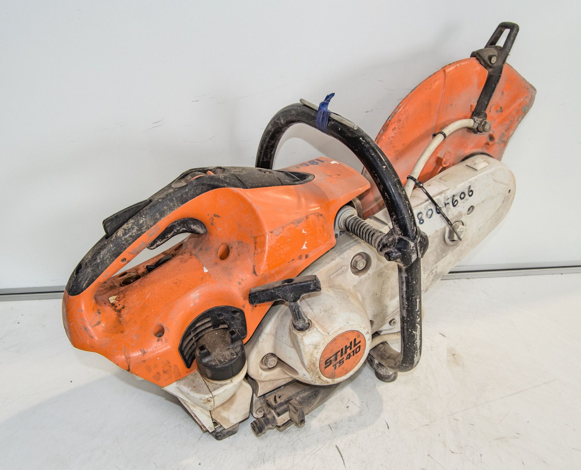 Stihl TS410 petrol driven cut off saw ** Rear cover missing ** 18065606 - Image 2 of 2