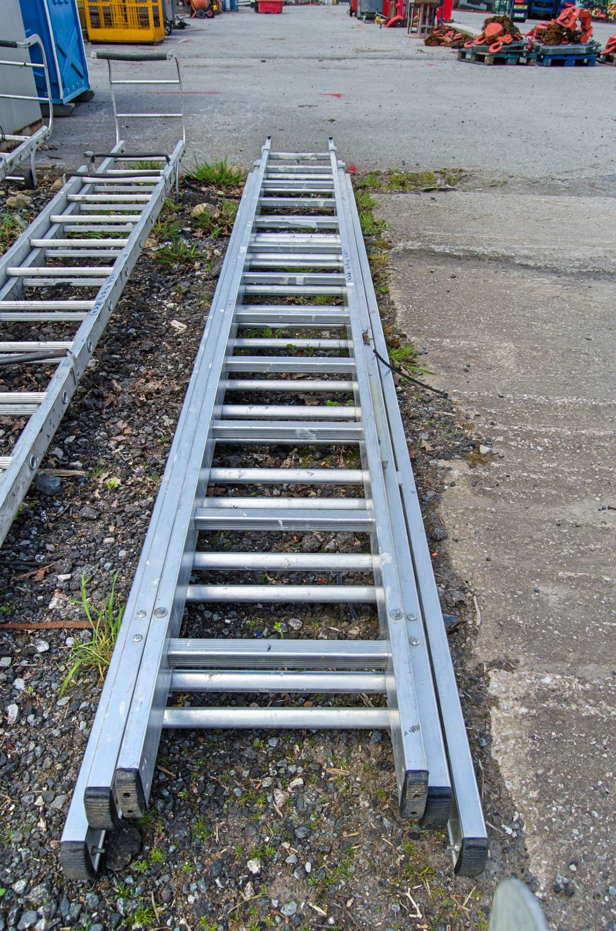 3 stage aluminium ladder 1901LYT0499