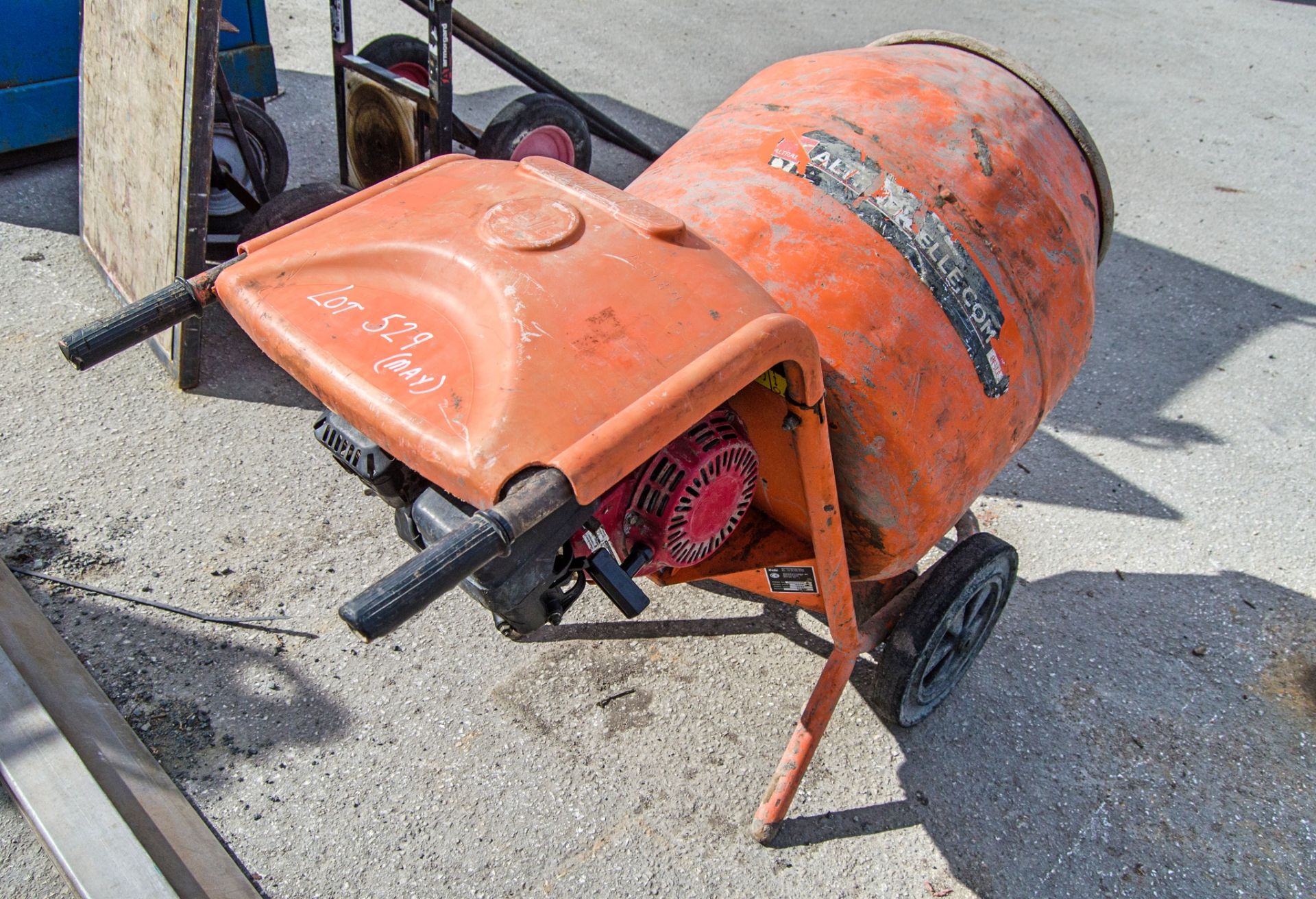 Belle Minimix 150 petrol driven cement mixer A604871 - Image 2 of 3