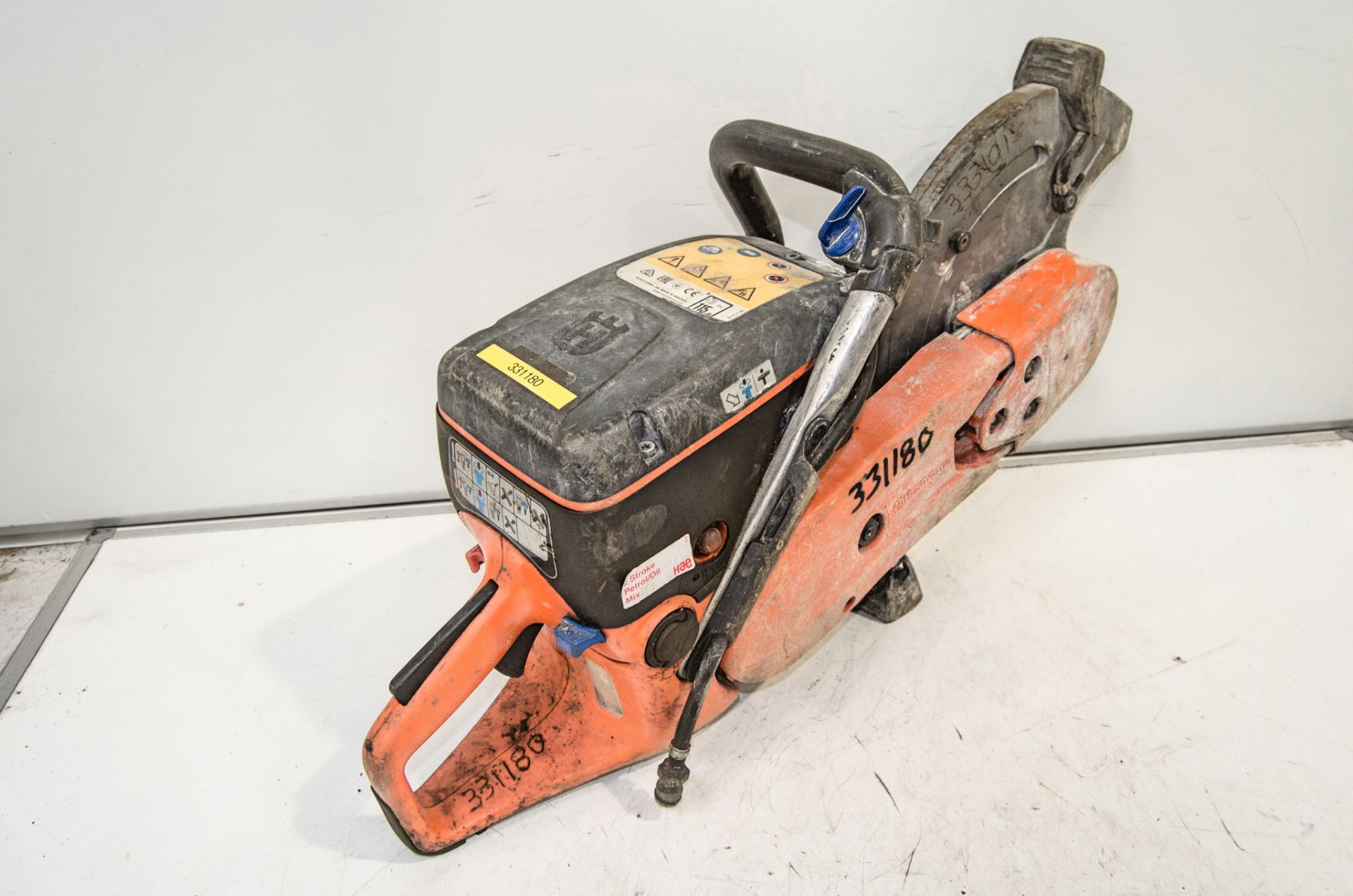 Husqvarna K770 petrol driven cut off saw 331180 - Image 2 of 2