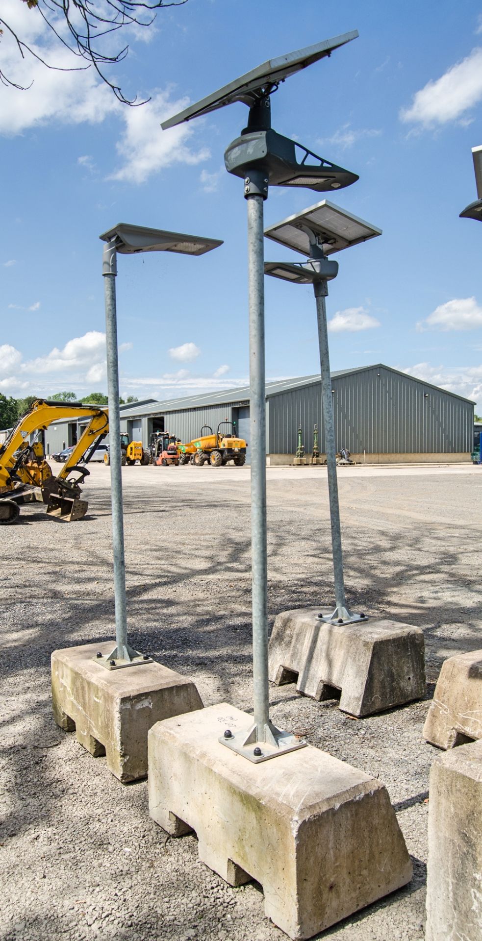 2 - Arte Solar solar powered street lamps 92054/92066 - Image 4 of 4