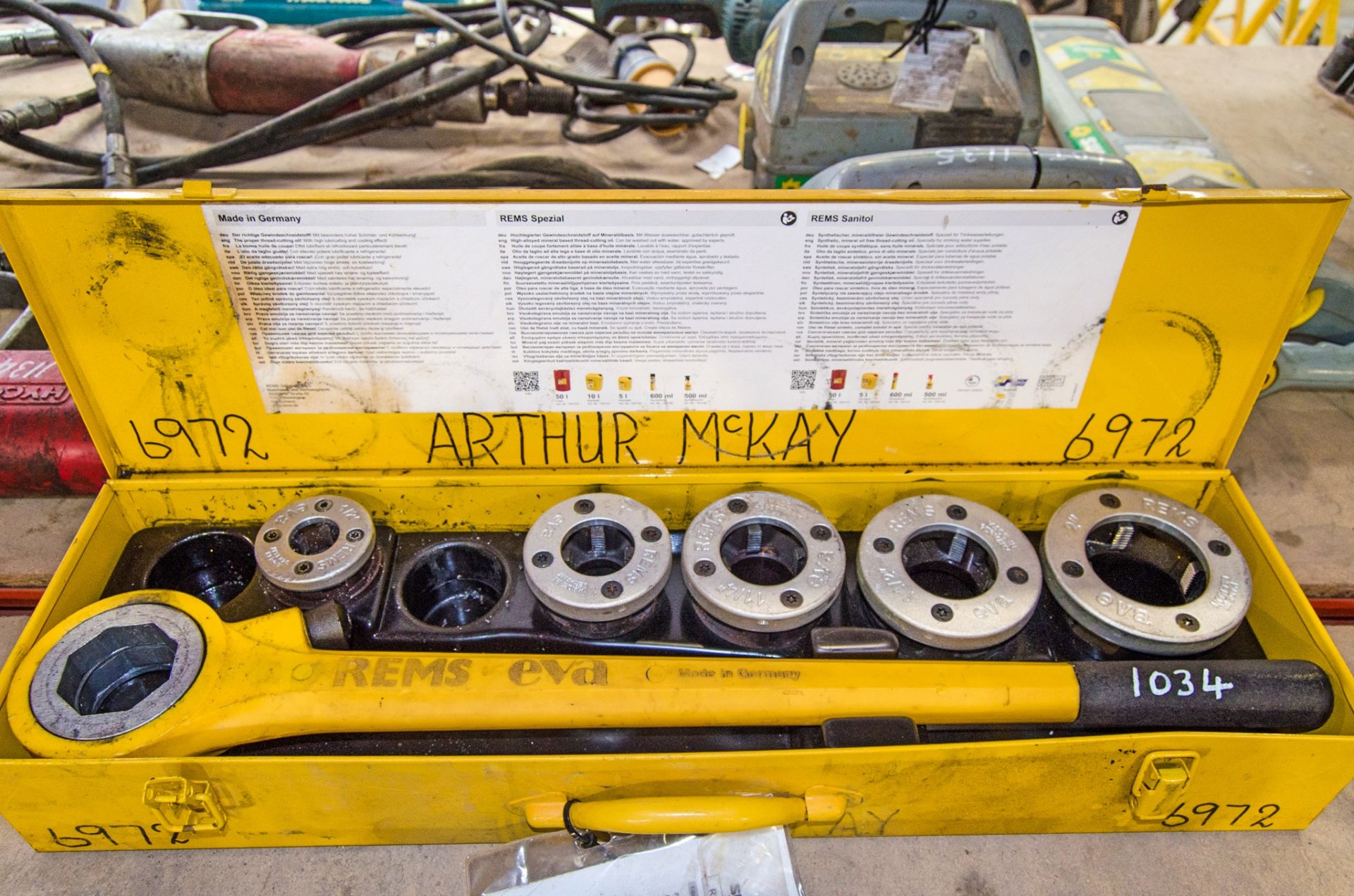 Rems manual pipe threading tool c/w 5 - dies and carry case AS6972